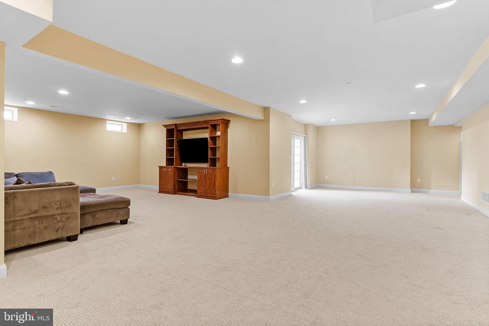 MATTHEWS RIDGE - Residential