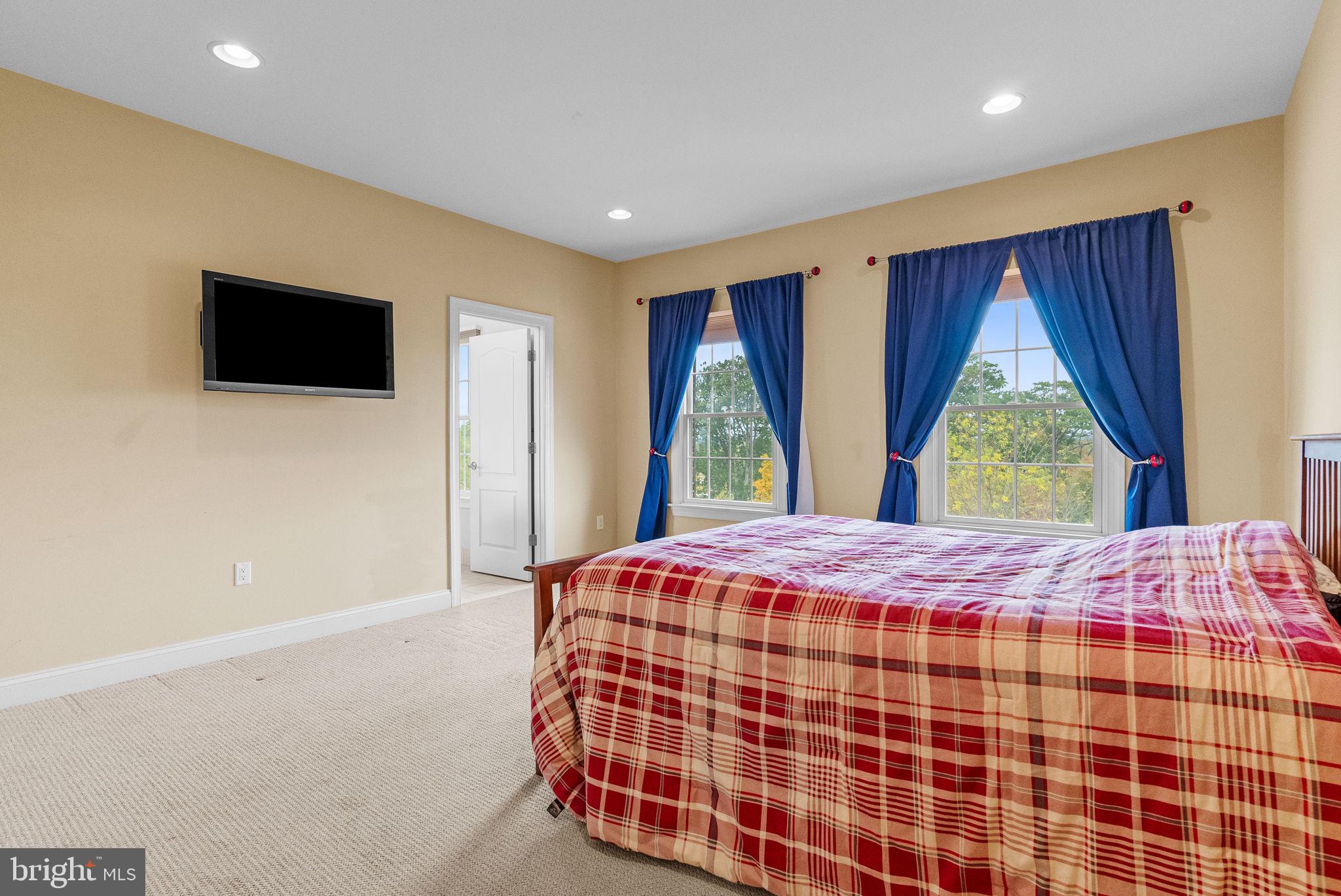 MATTHEWS RIDGE - Residential