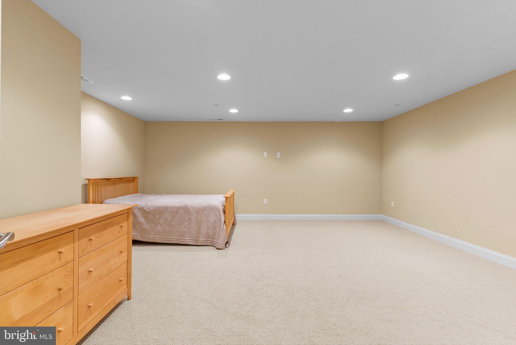 MATTHEWS RIDGE - Residential