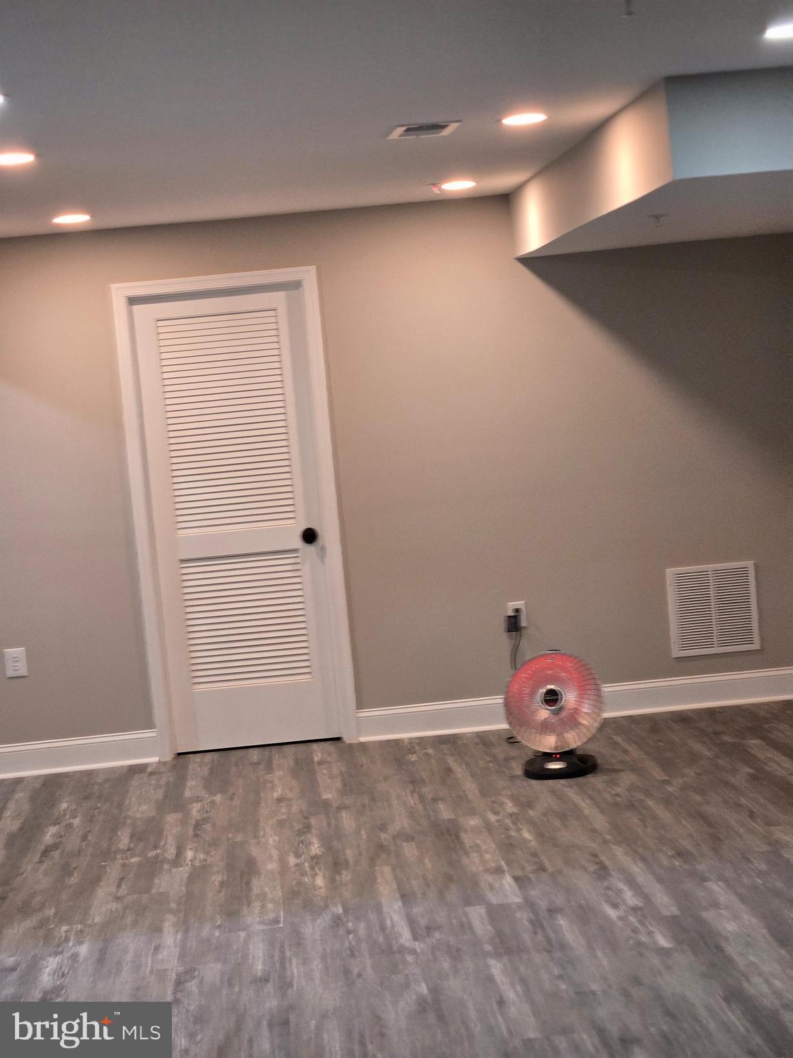 HYNESBORO PARK - Residential