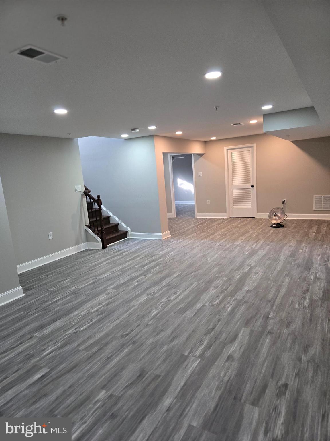 HYNESBORO PARK - Residential