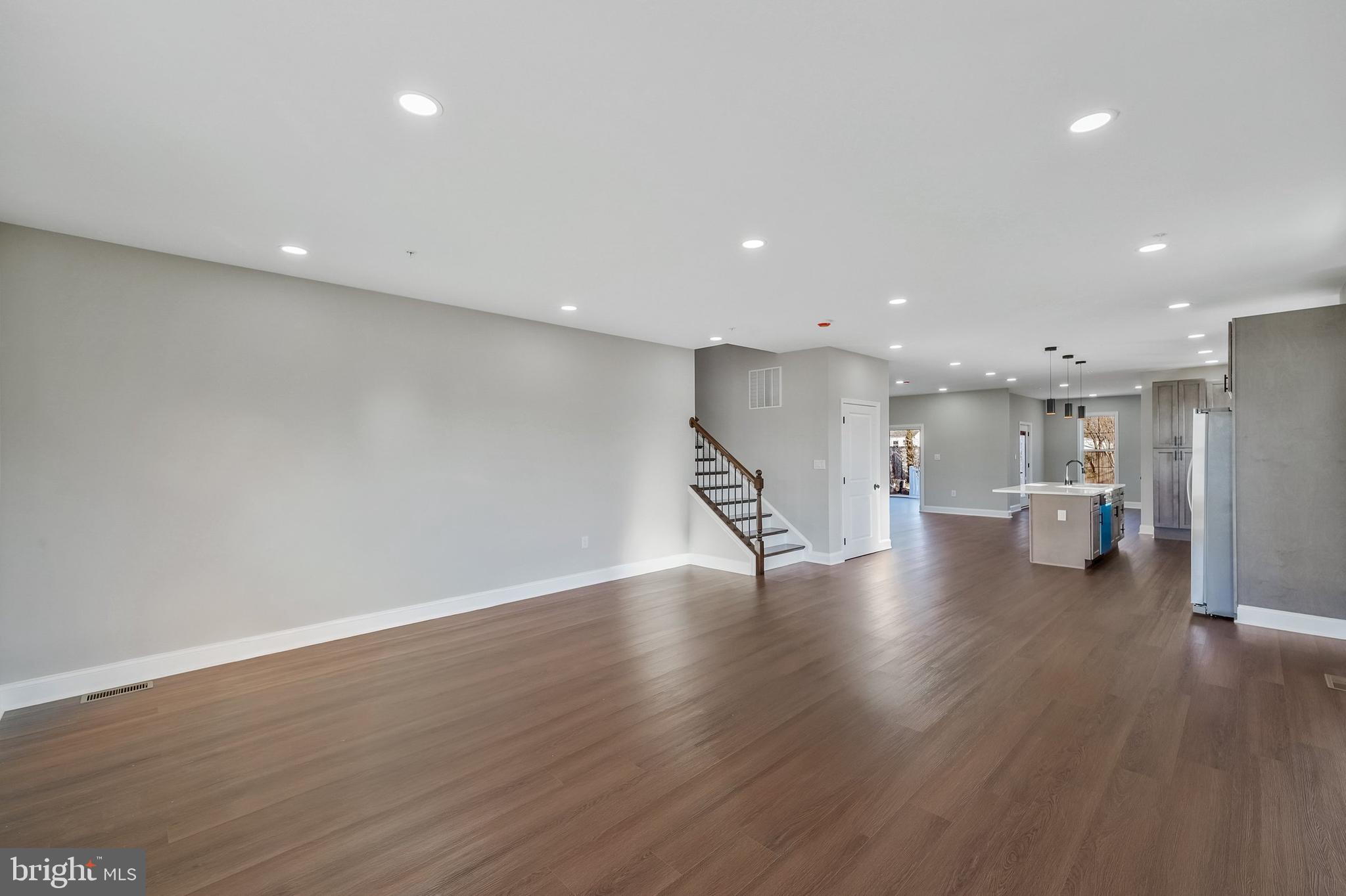 HYNESBORO PARK - Residential