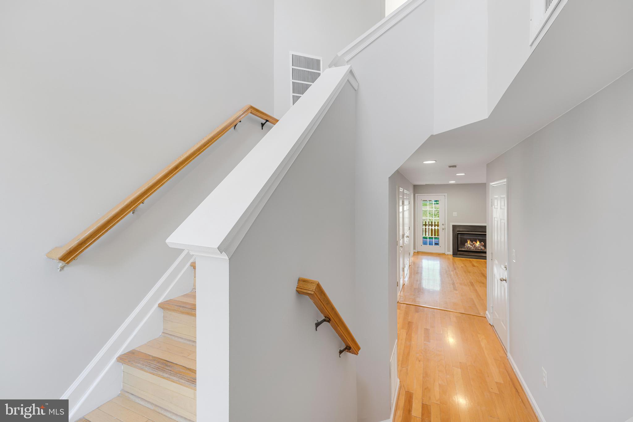 ASHBURN VILLAGE - Residential Lease