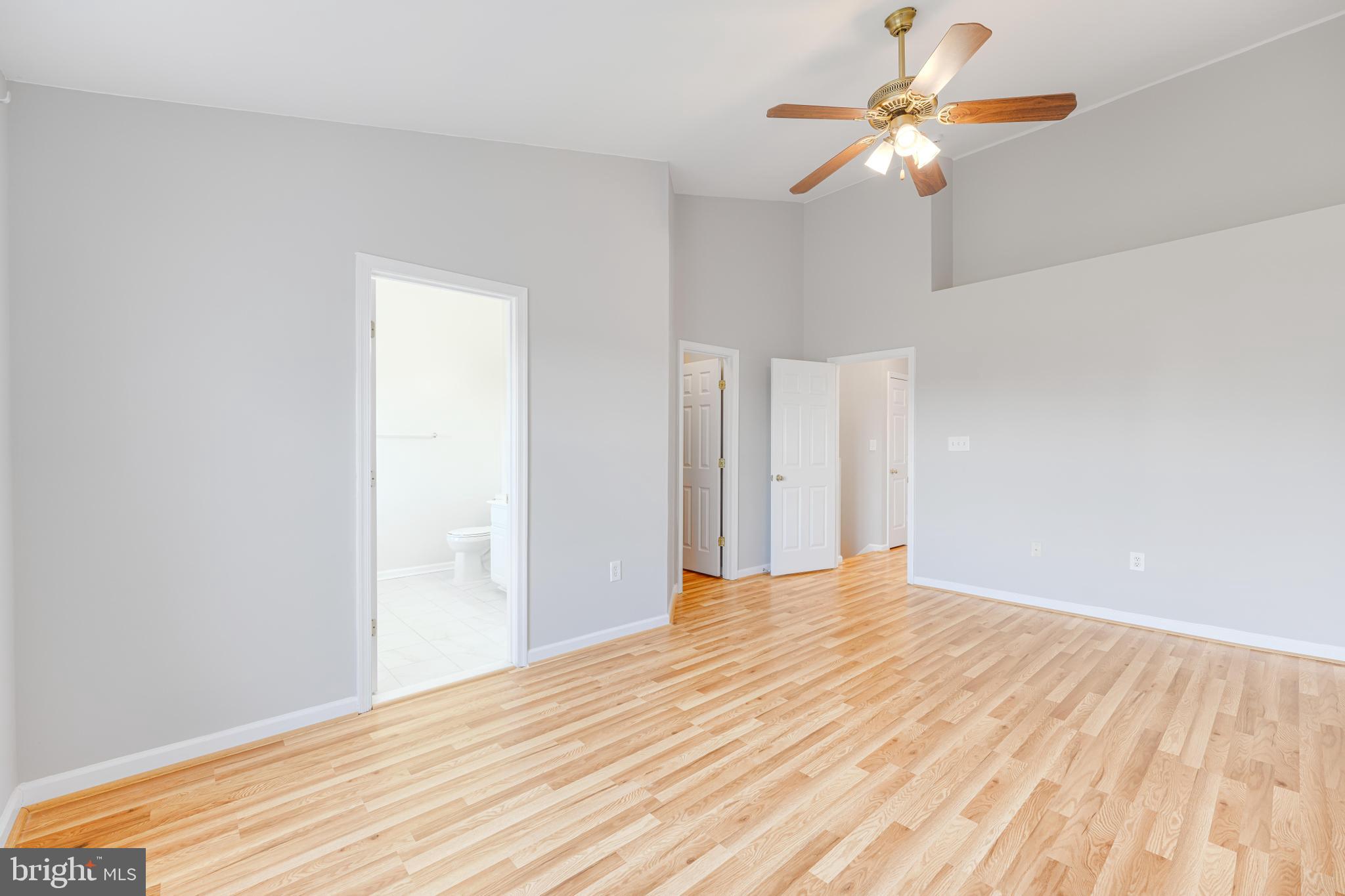 ASHBURN VILLAGE - Residential Lease