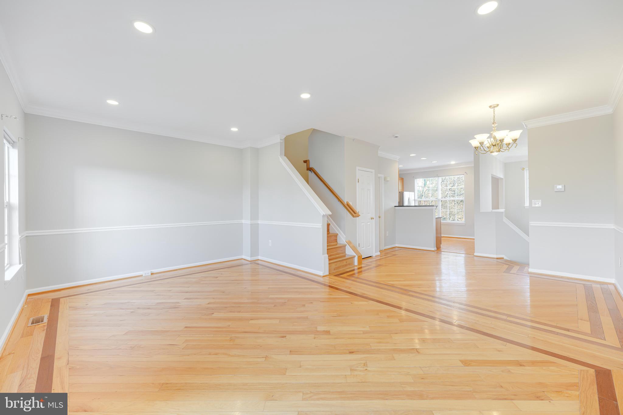 ASHBURN VILLAGE - Residential Lease