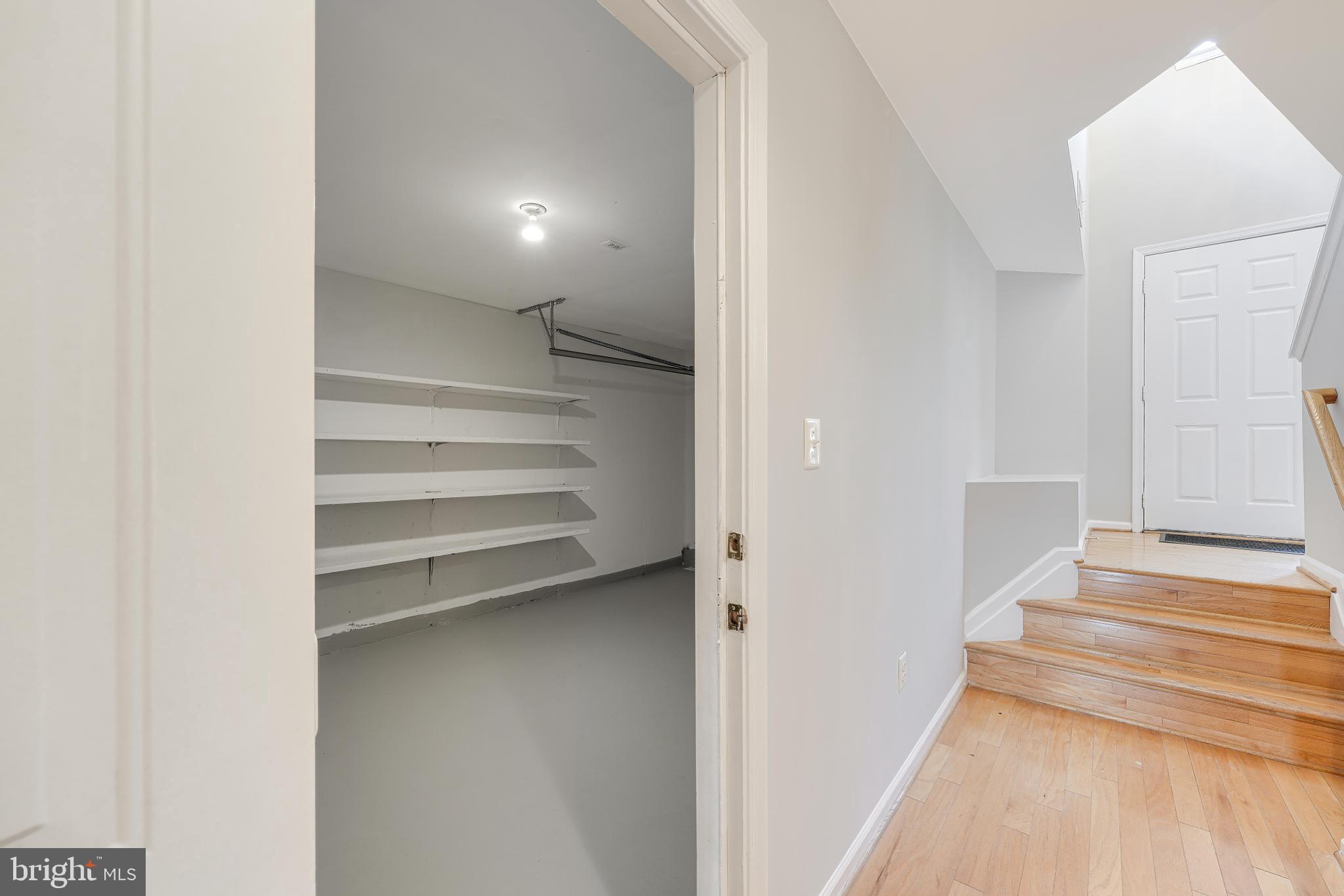 ASHBURN VILLAGE - Residential Lease