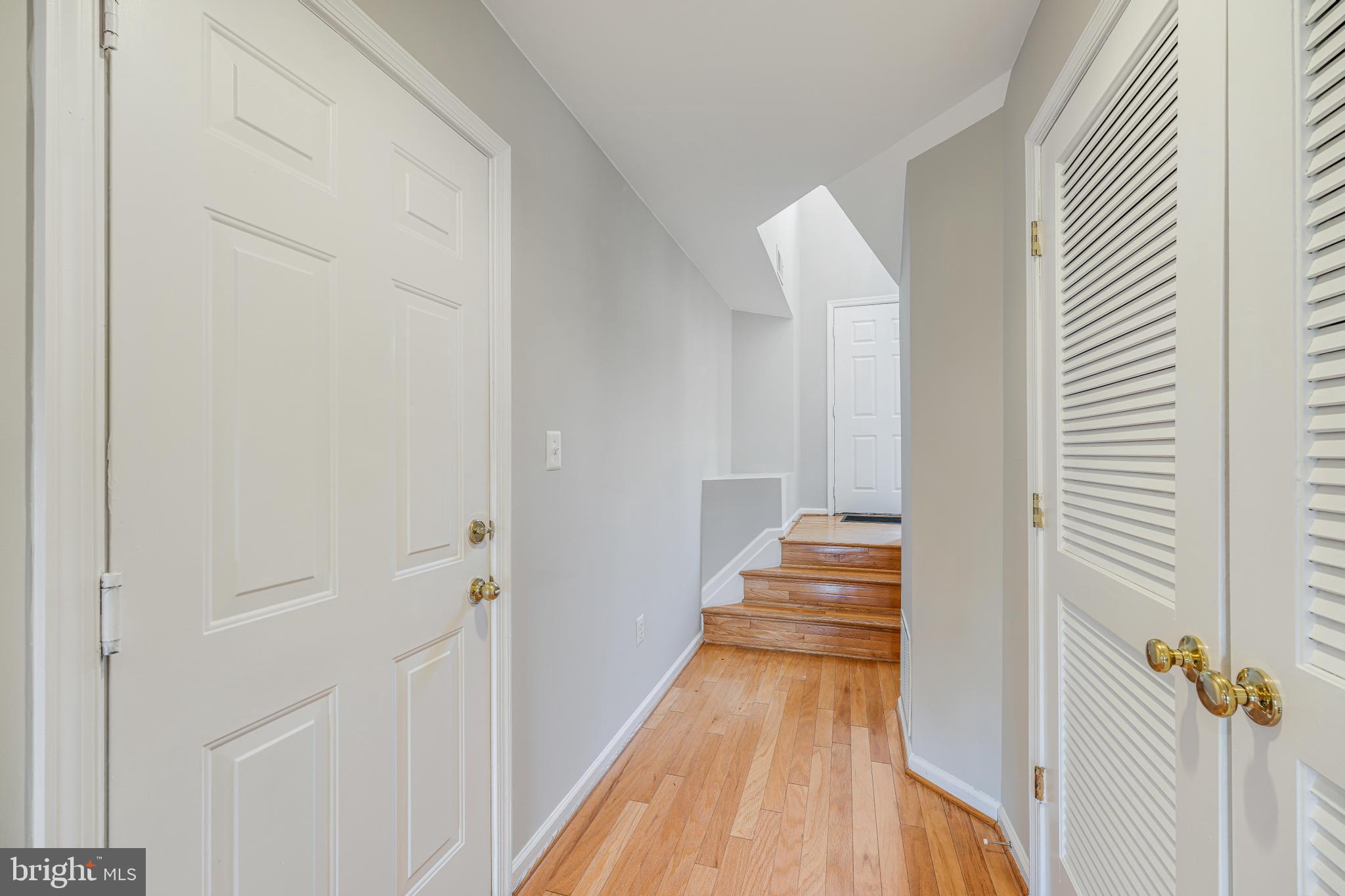 ASHBURN VILLAGE - Residential Lease