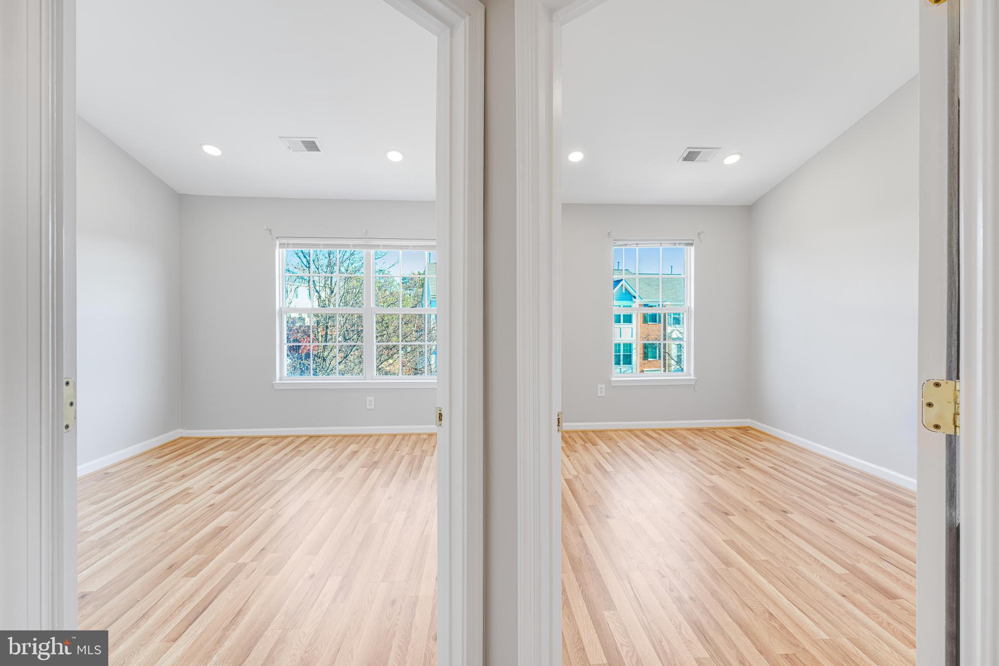 ASHBURN VILLAGE - Residential Lease