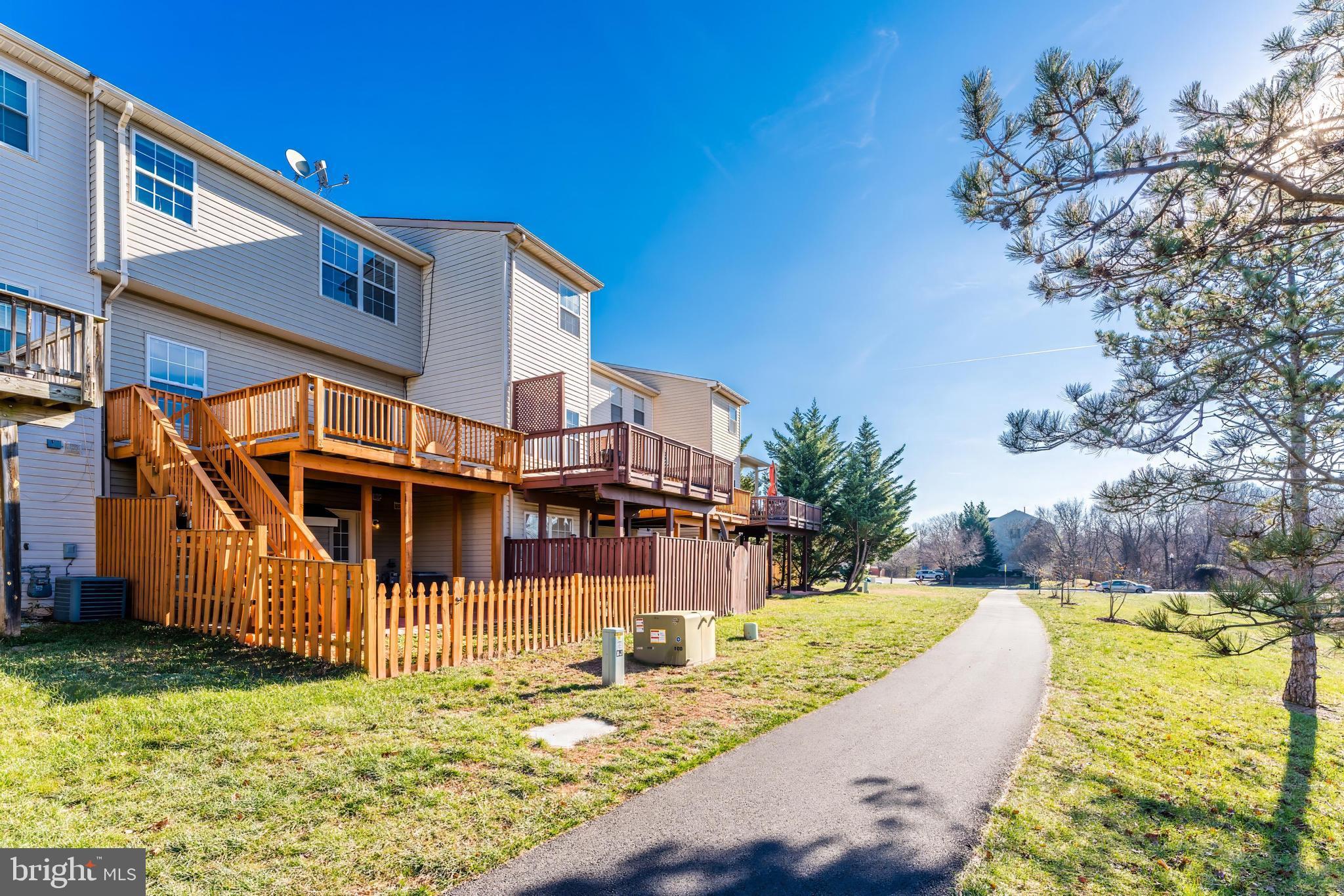 ASHBURN VILLAGE - Residential Lease