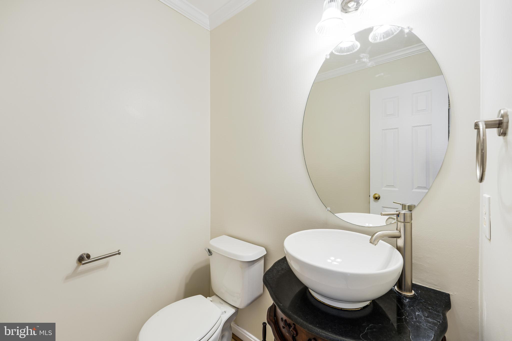 ASHBURN VILLAGE - Residential Lease