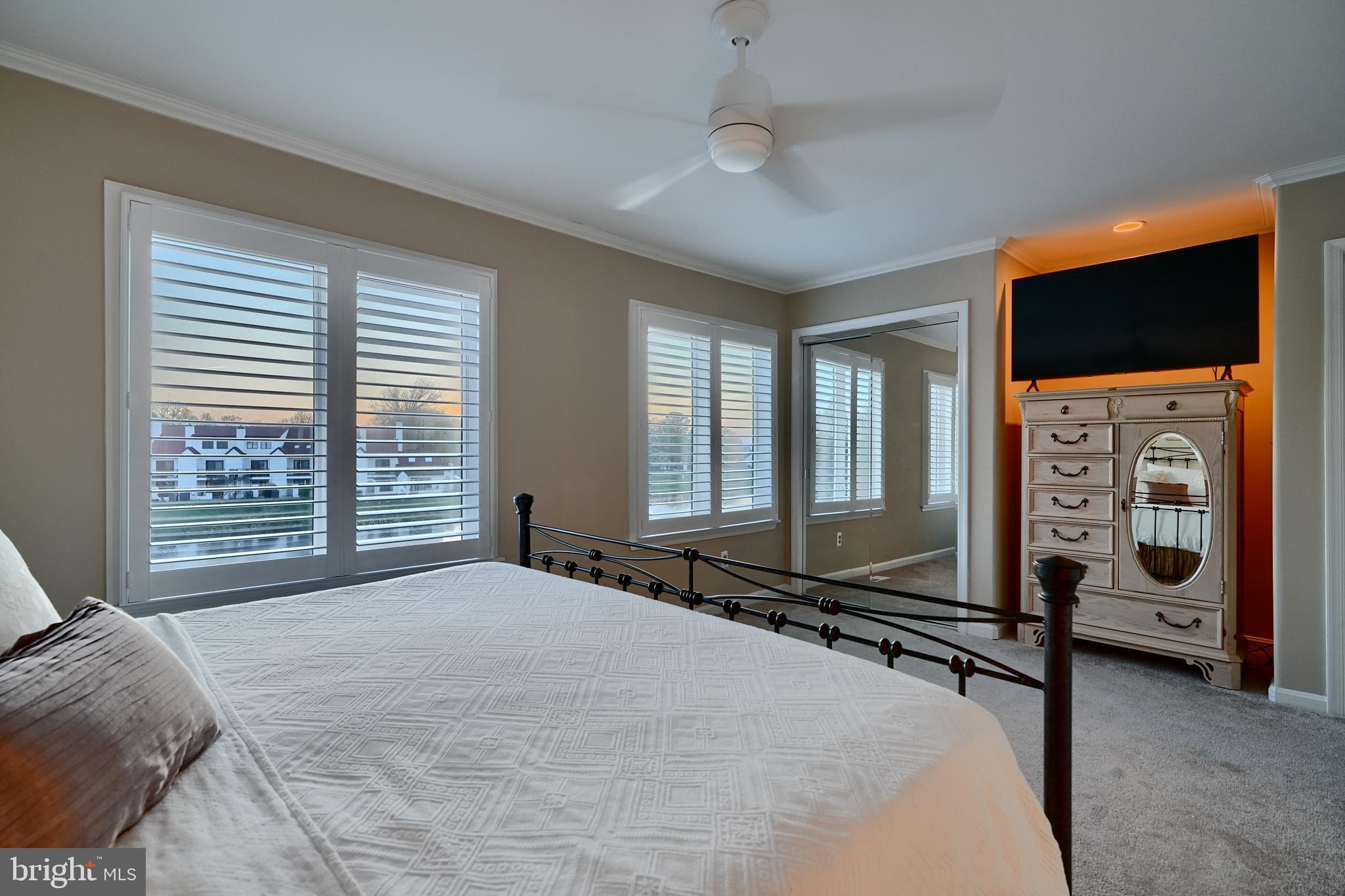 QUEENS LANDING - Residential