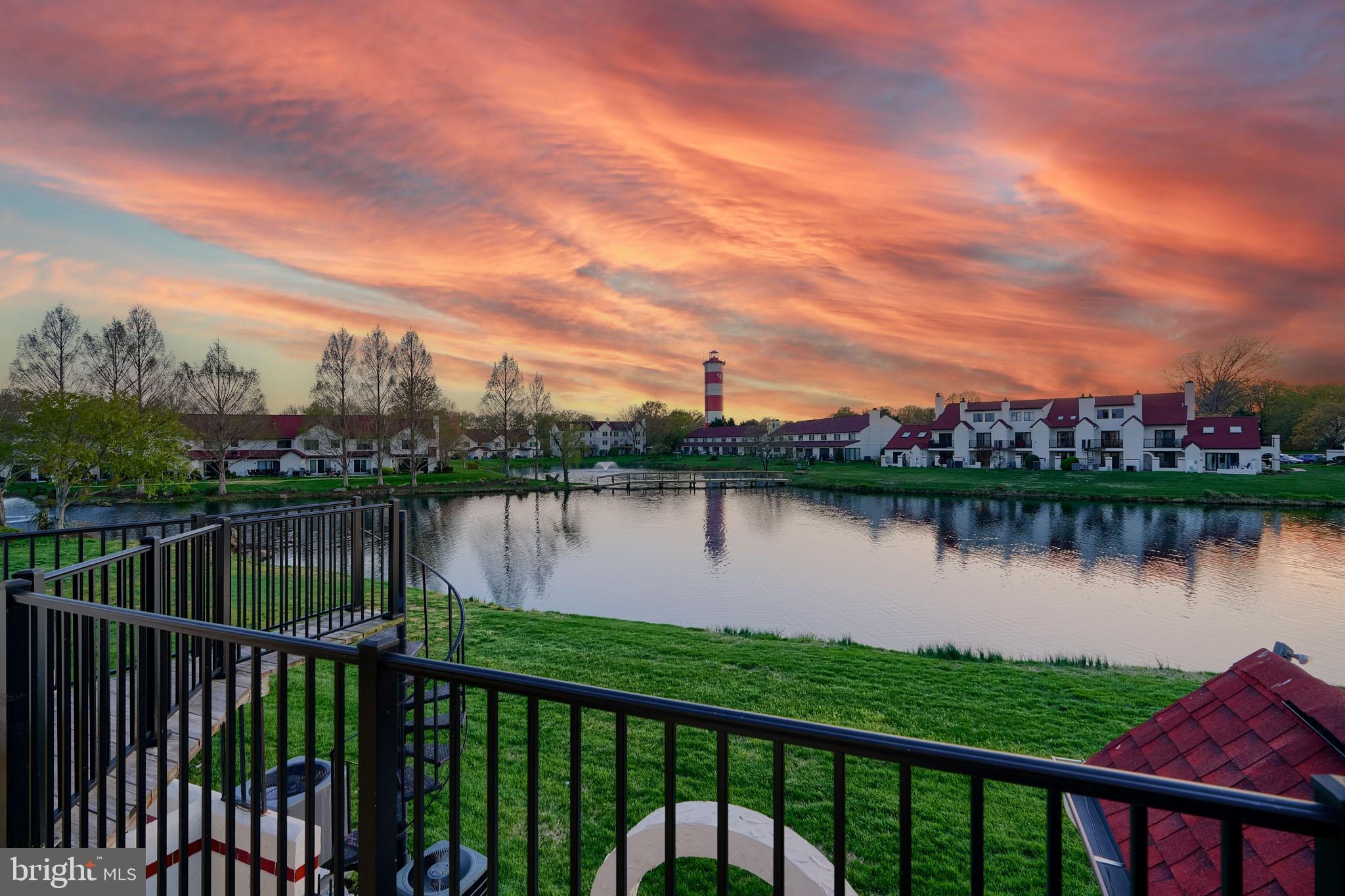 QUEENS LANDING - Residential