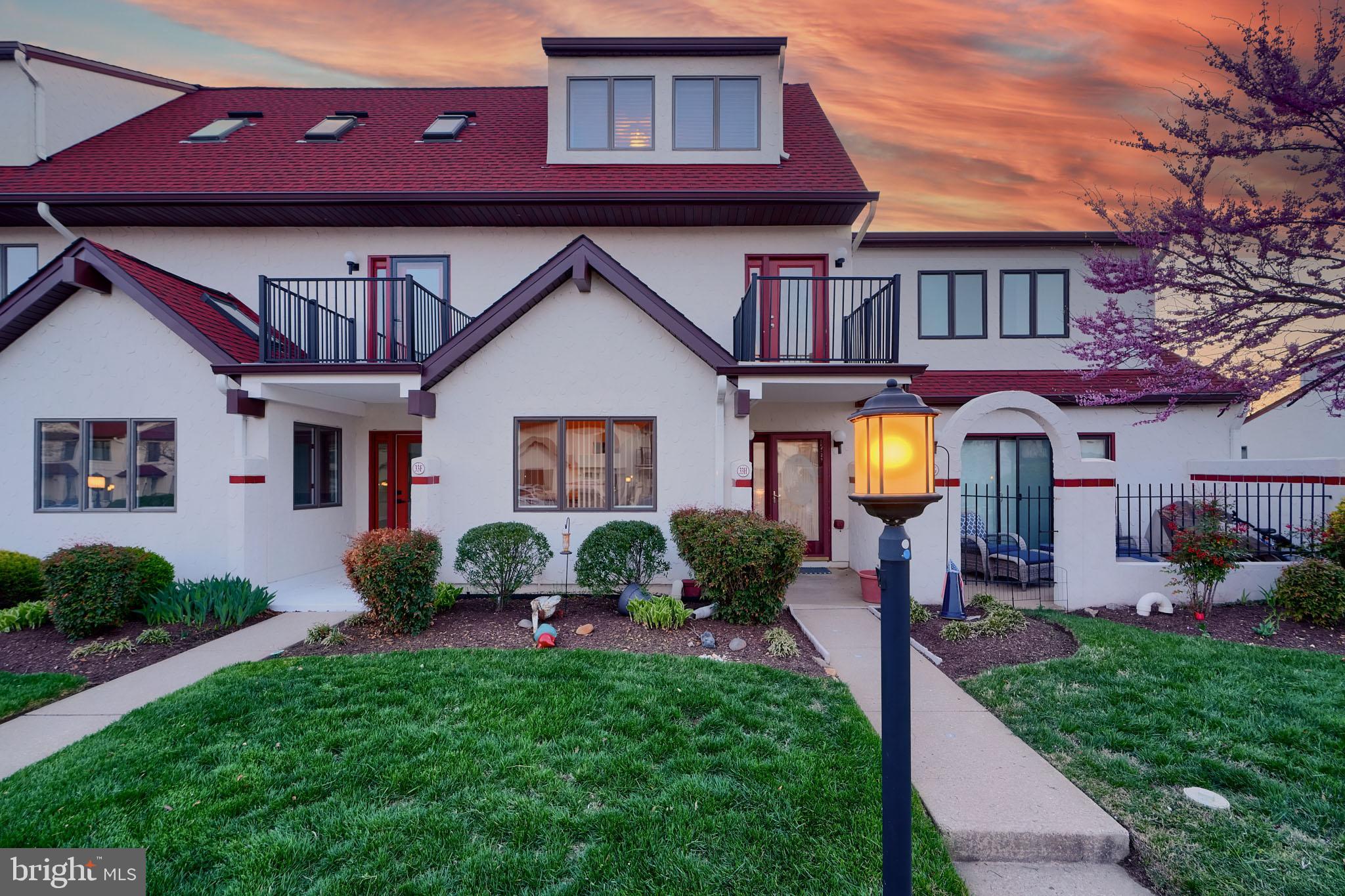 QUEENS LANDING - Residential