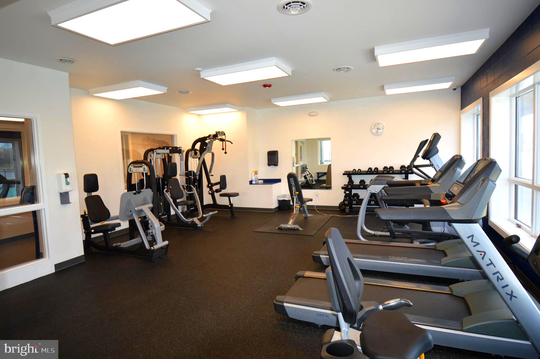 QUEENS LANDING - Residential