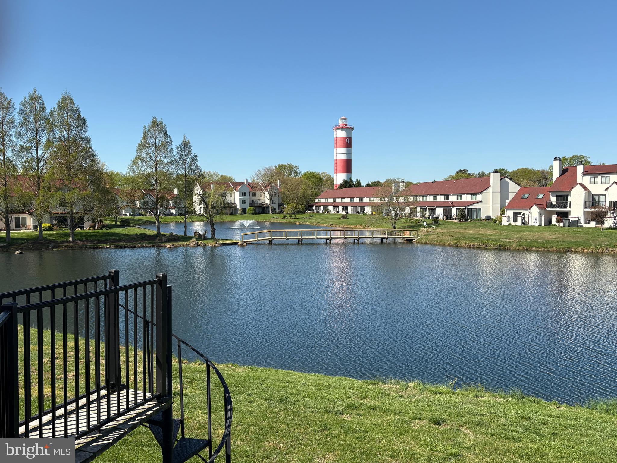 QUEENS LANDING - Residential