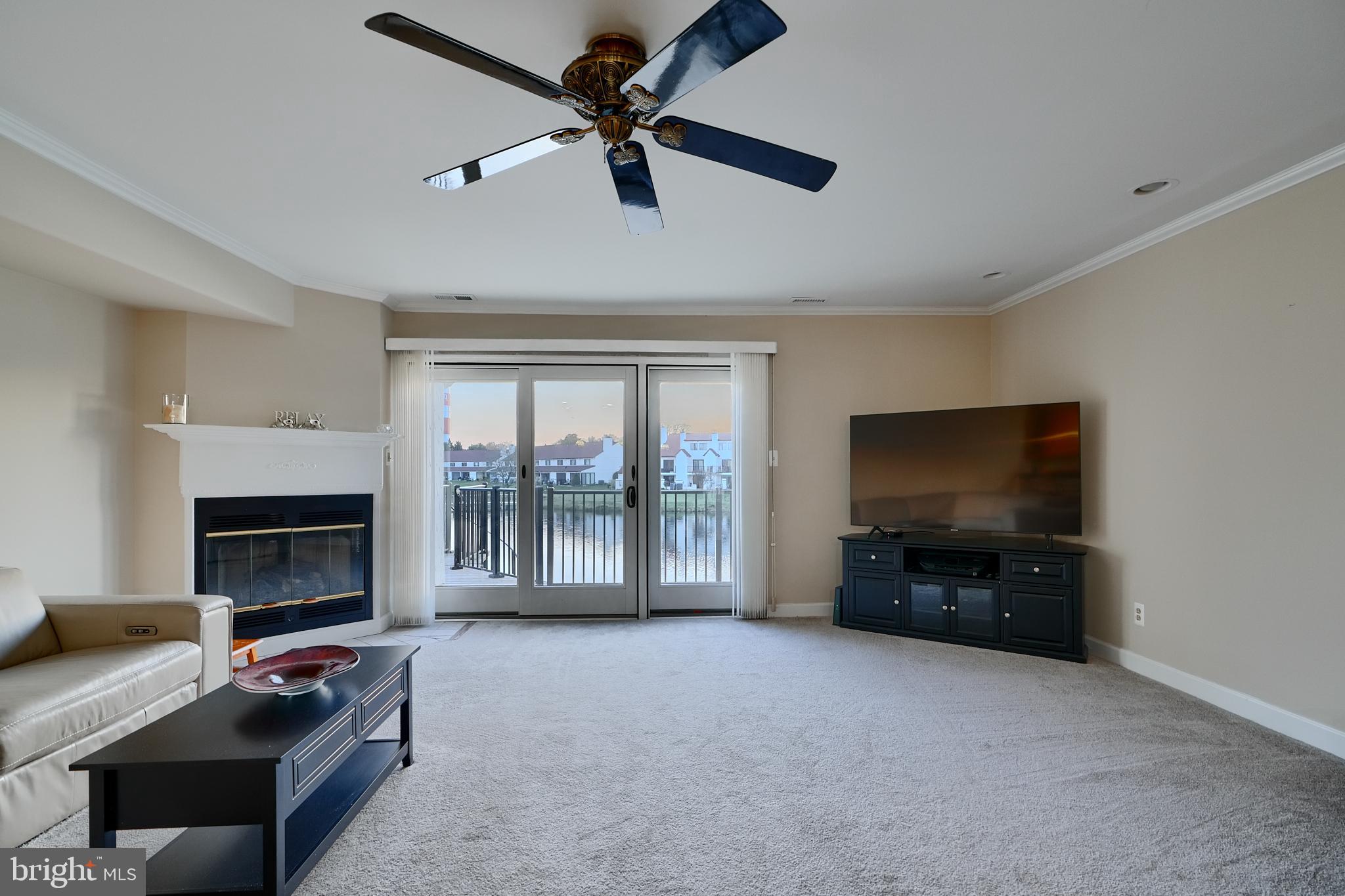 QUEENS LANDING - Residential