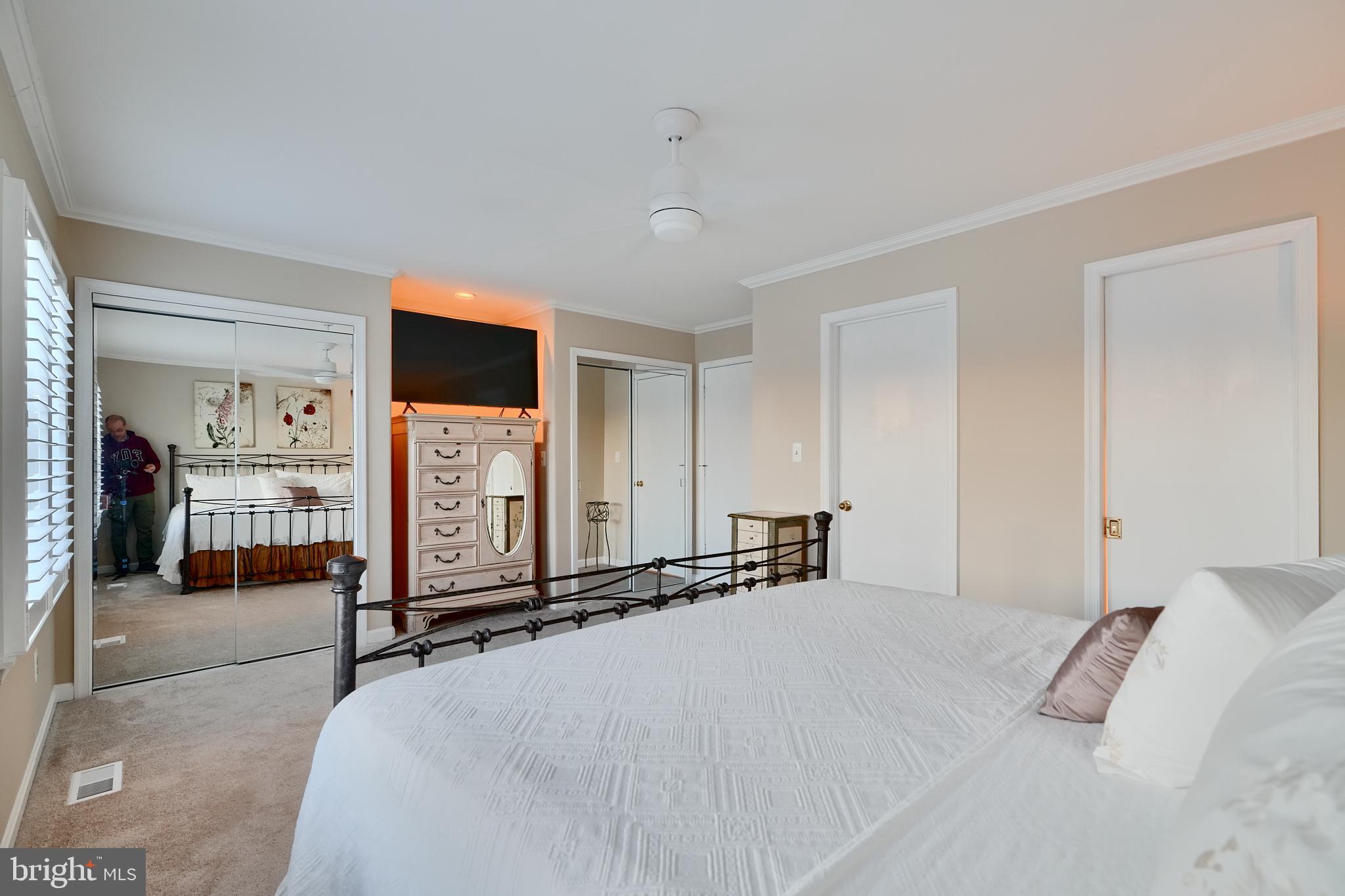 QUEENS LANDING - Residential