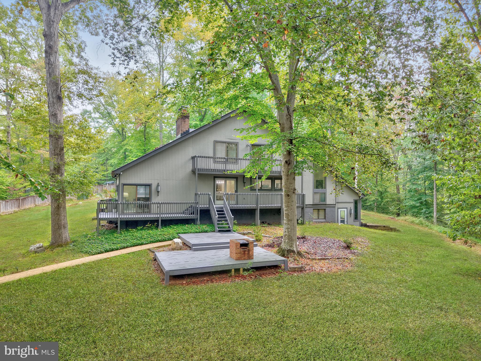 6011 OCCOQUAN FOREST DRIVE