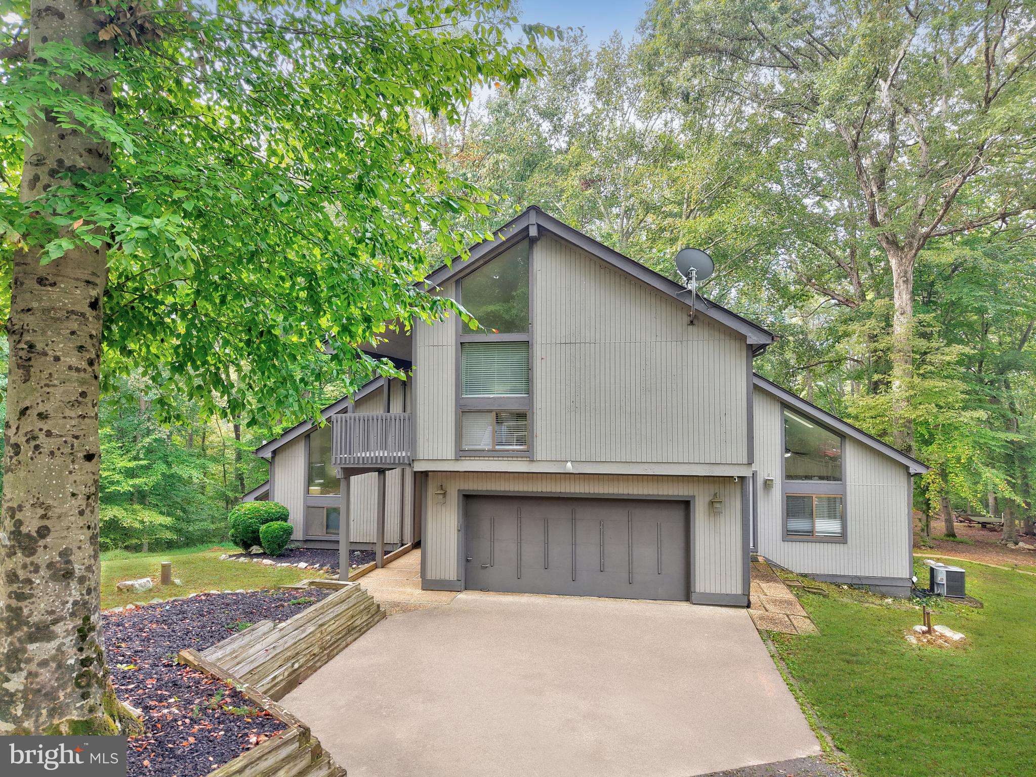 6011 OCCOQUAN FOREST DRIVE