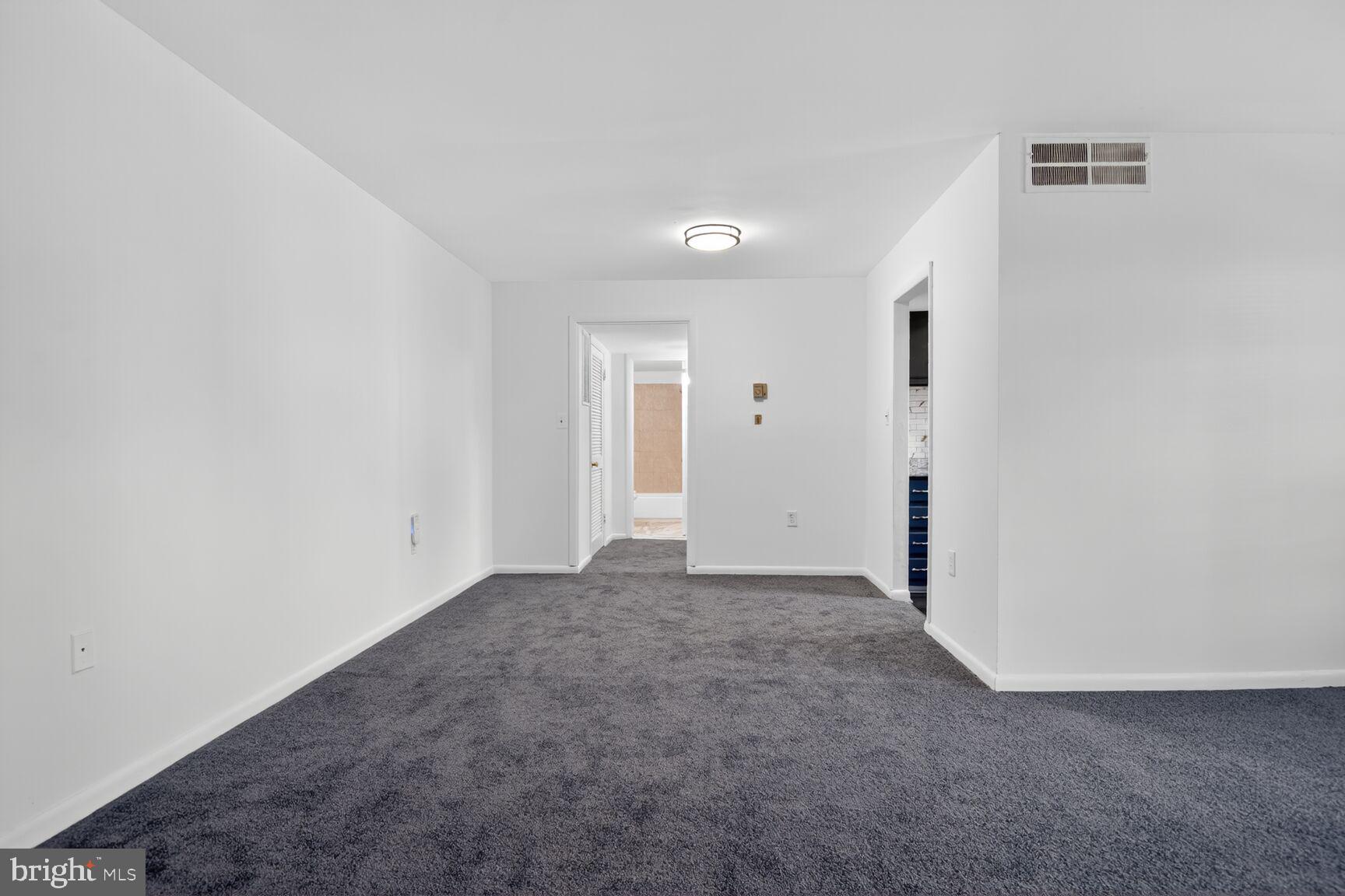 FOXCROFT COLONY - Residential Lease