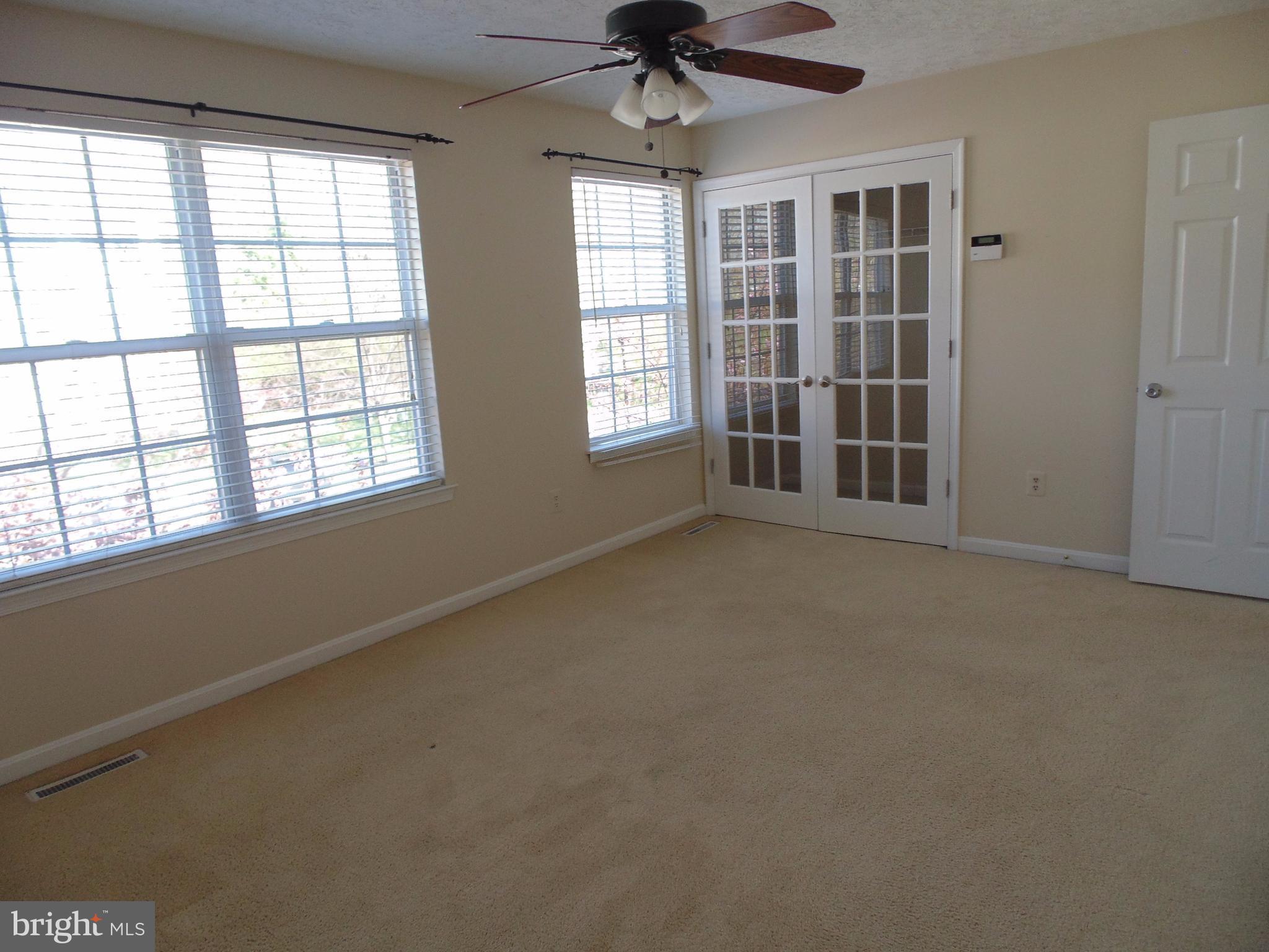 CASTINE - Residential Lease