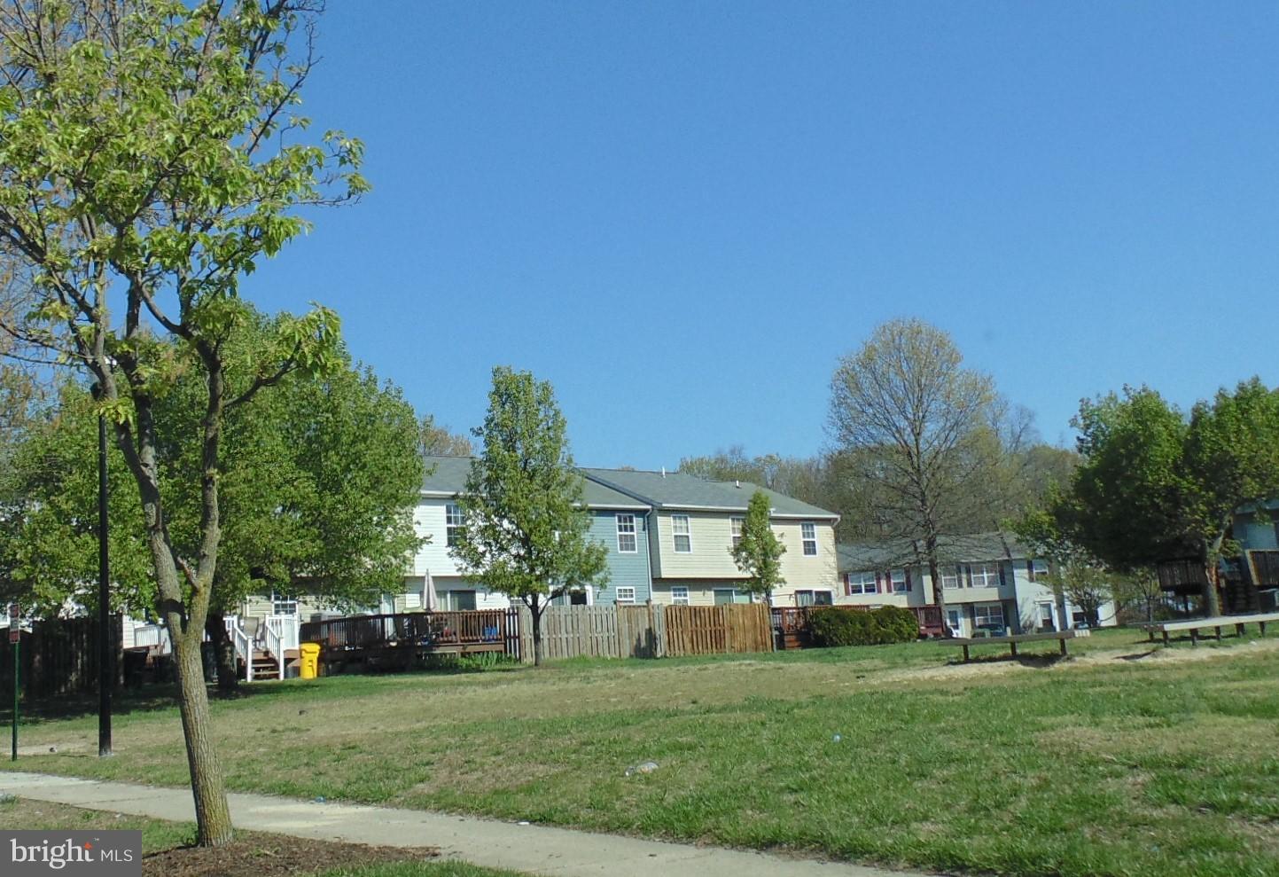 CASTINE - Residential Lease