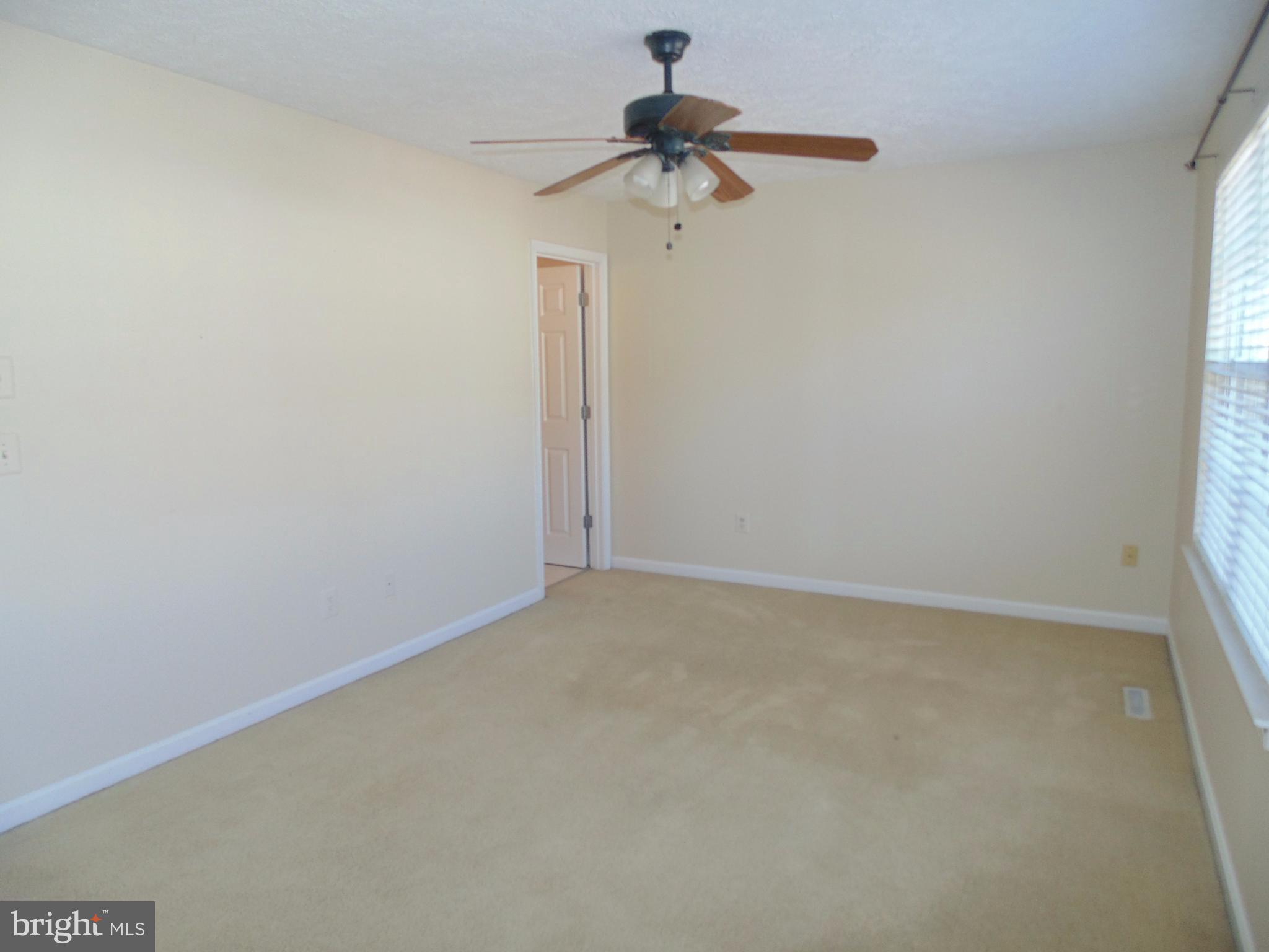 CASTINE - Residential Lease