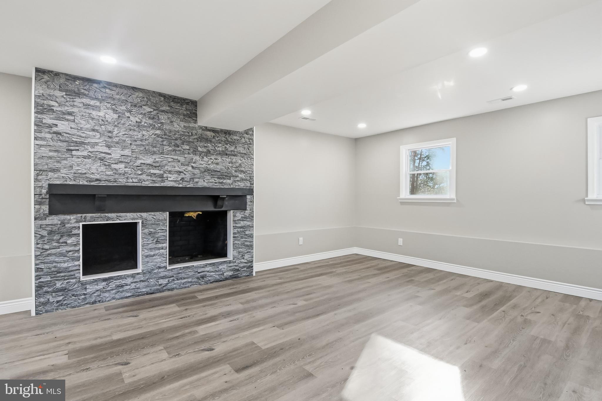 NONE AVA ILABLE - Residential