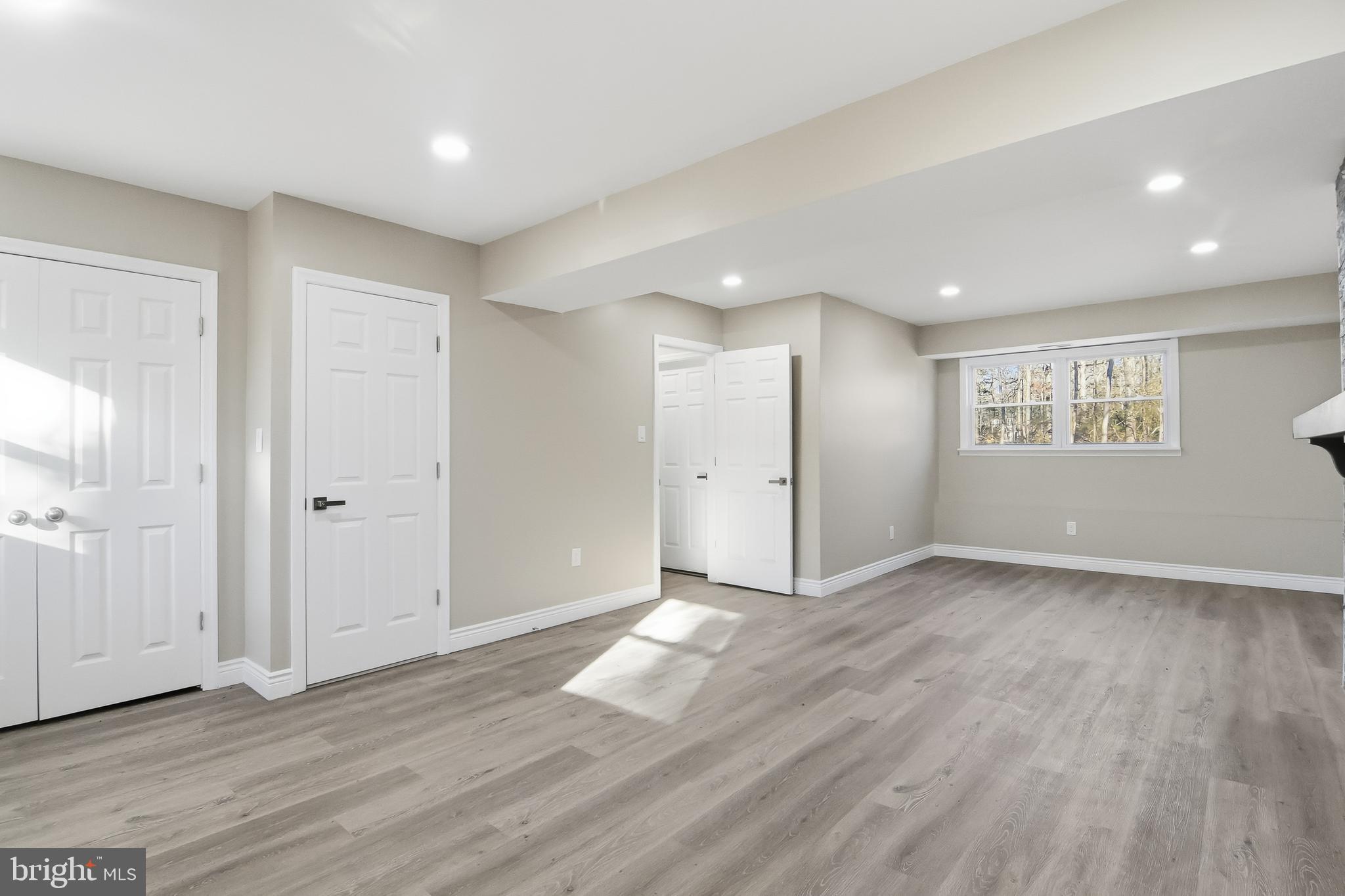 NONE AVA ILABLE - Residential