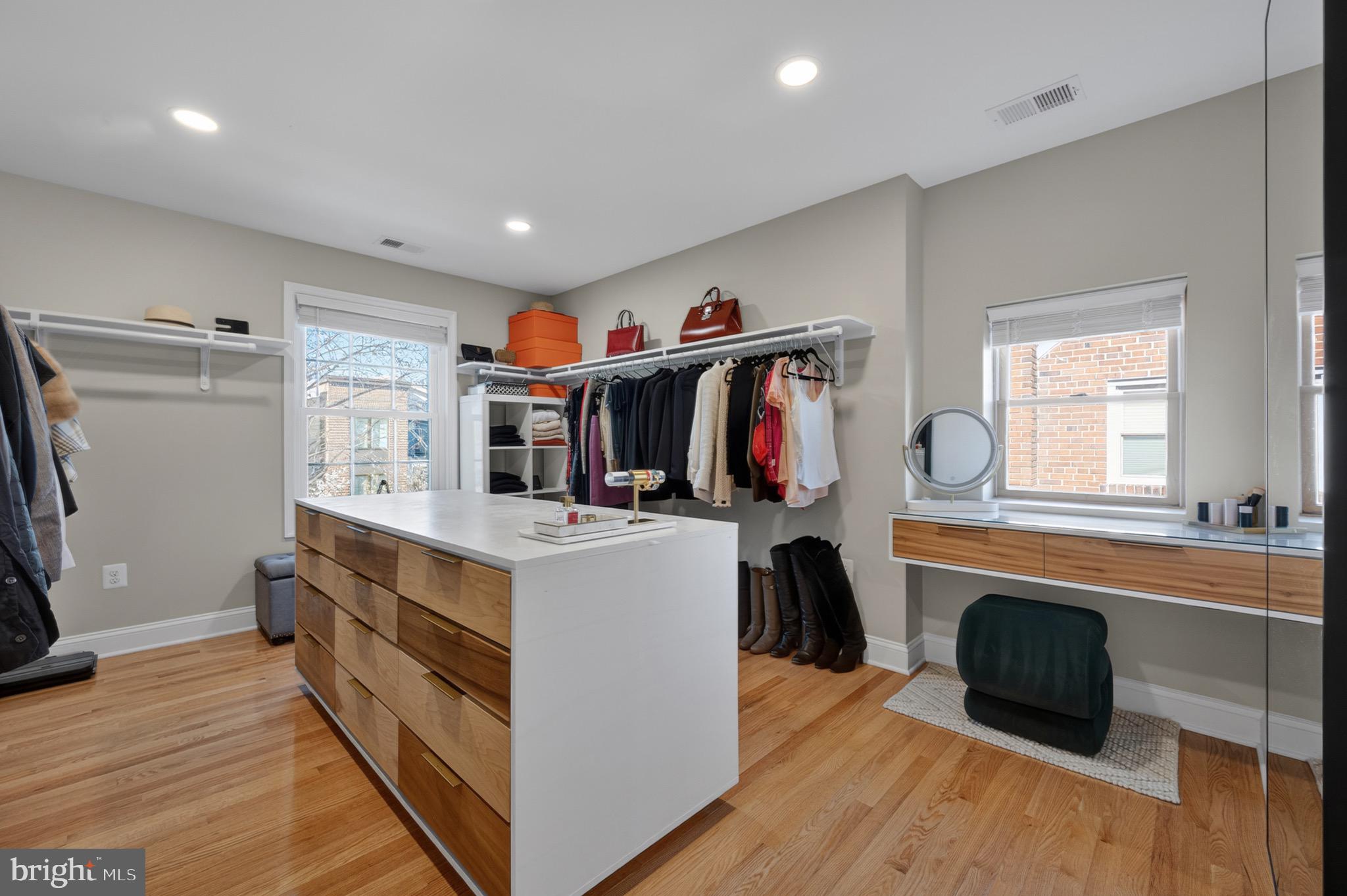 ROSEMONT PARK - Residential