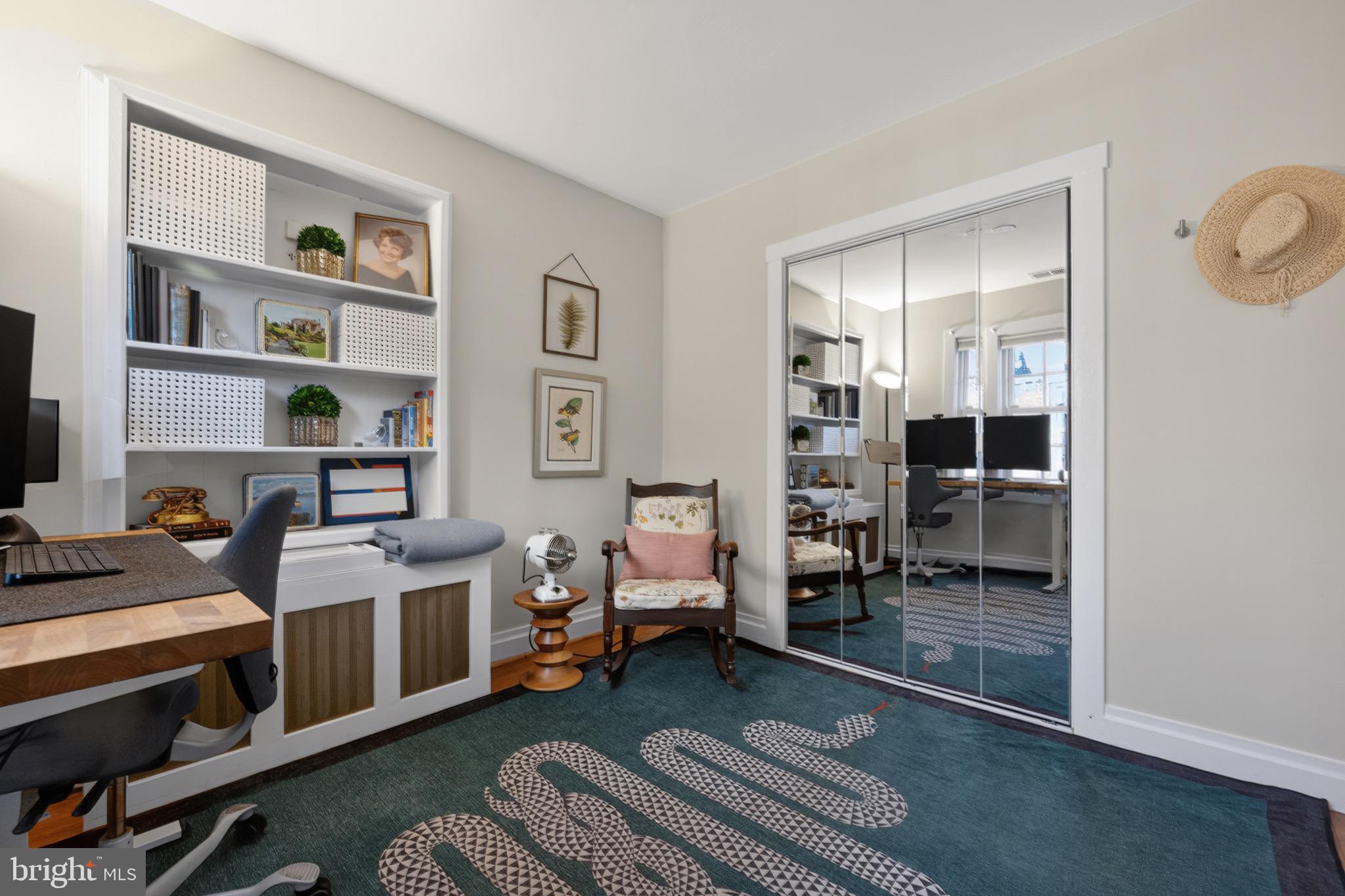 ROSEMONT PARK - Residential