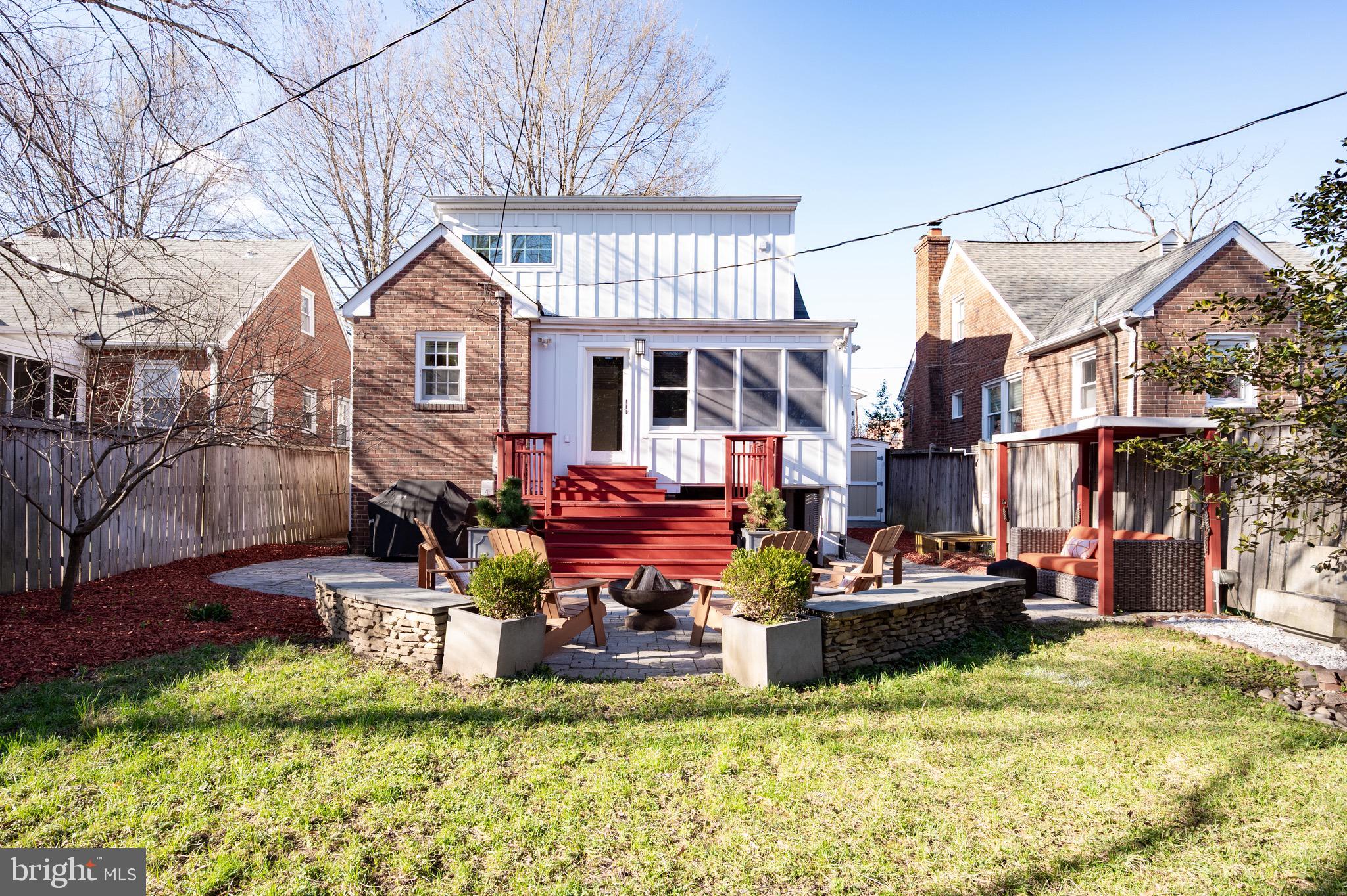 ROSEMONT PARK - Residential