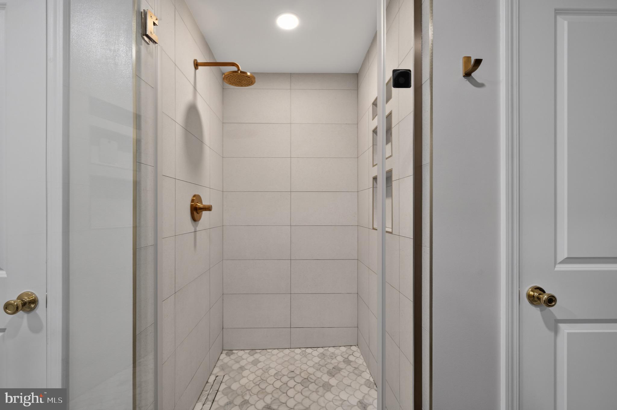 ROSEMONT PARK - Residential