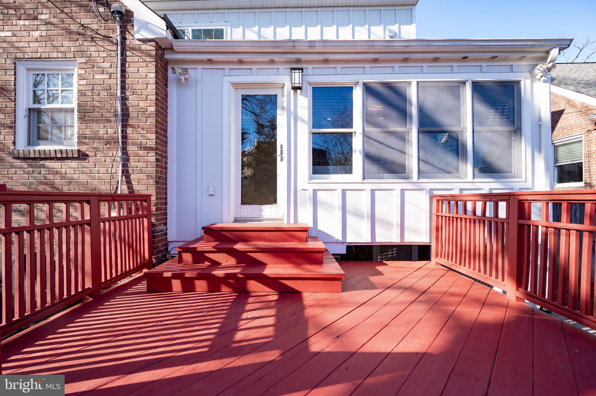 ROSEMONT PARK - Residential