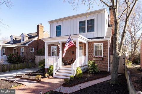 127 E WALNUT STREET ALEXANDRIA VA 22301