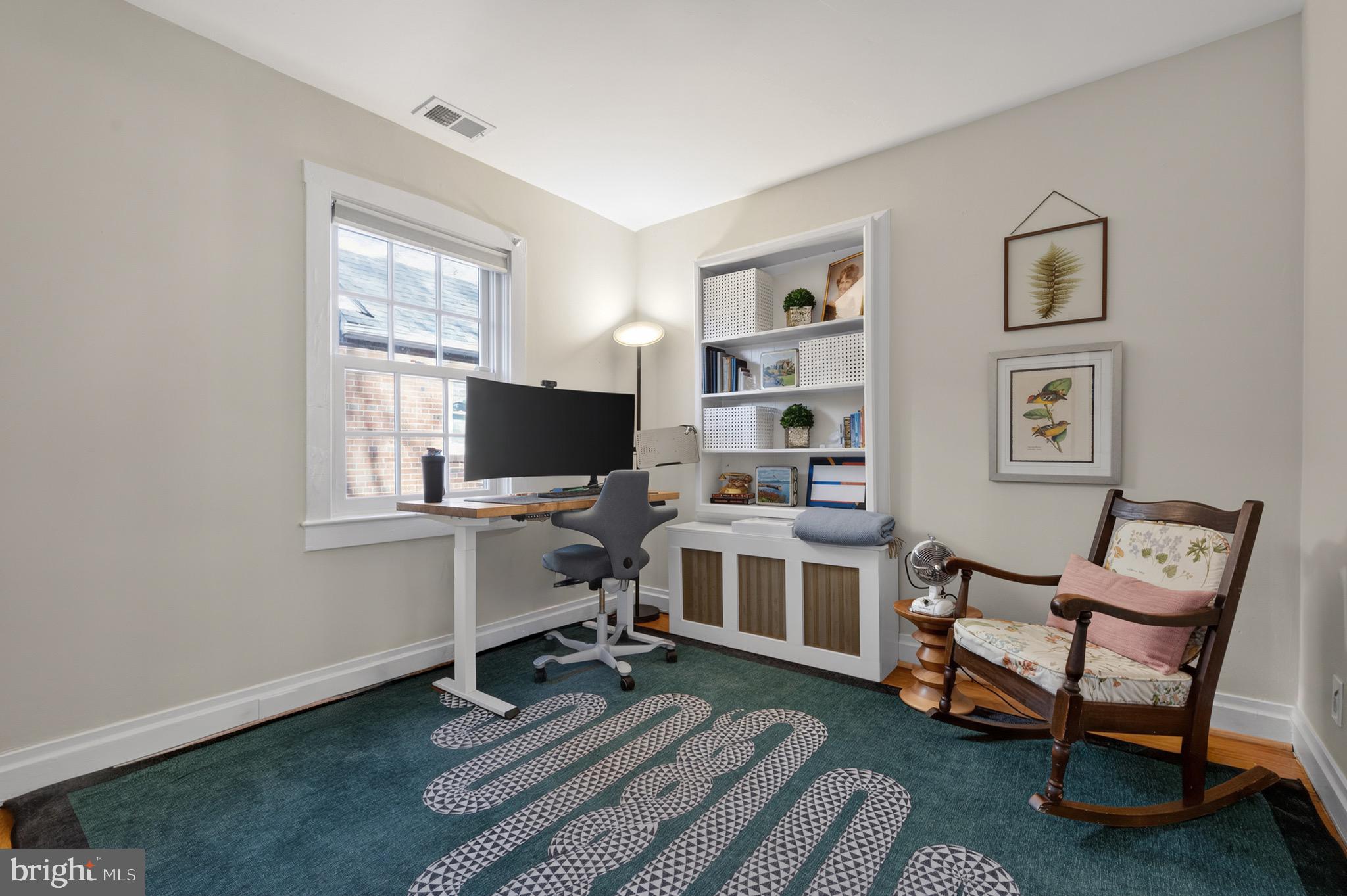 ROSEMONT PARK - Residential