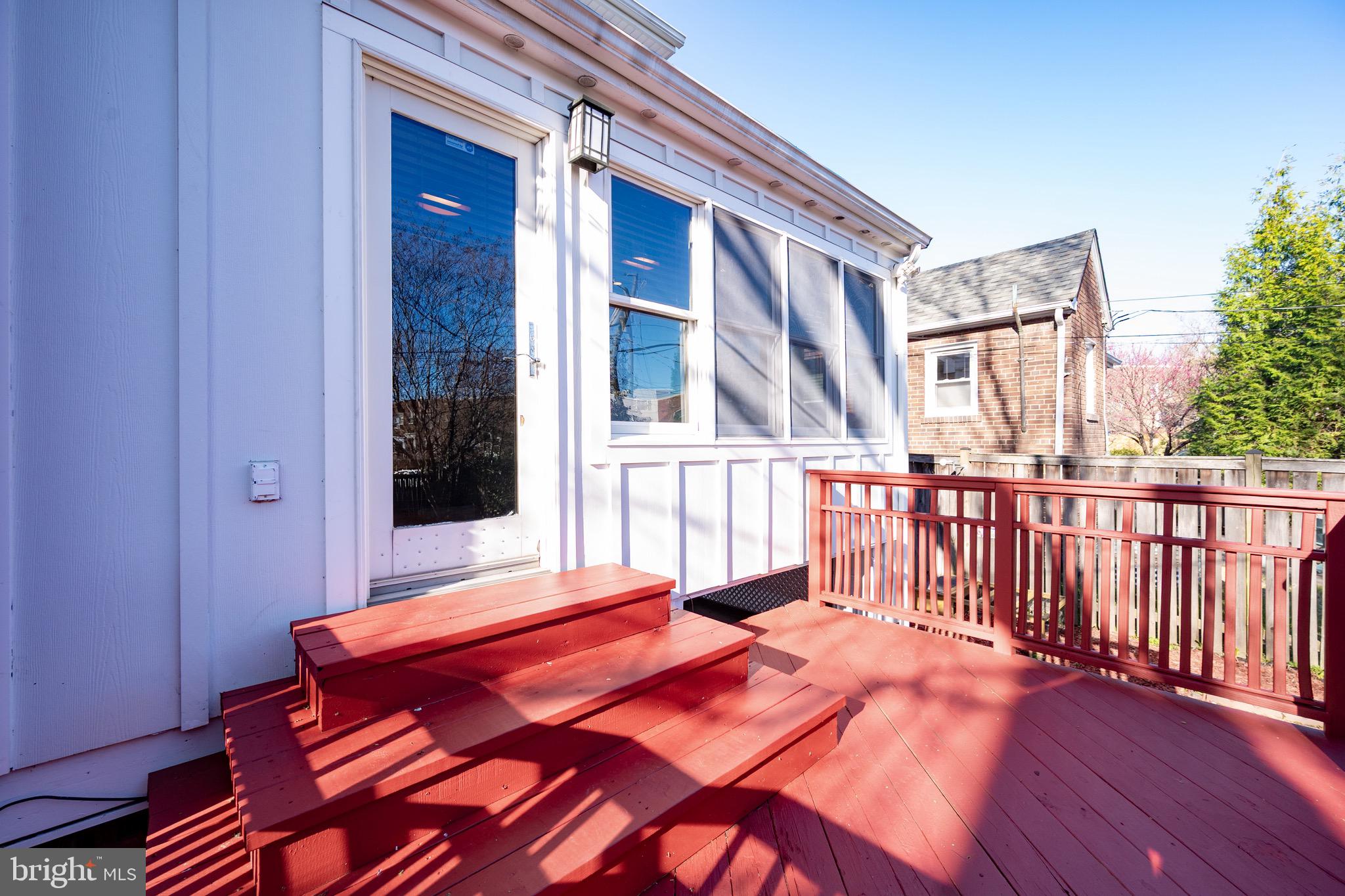 ROSEMONT PARK - Residential