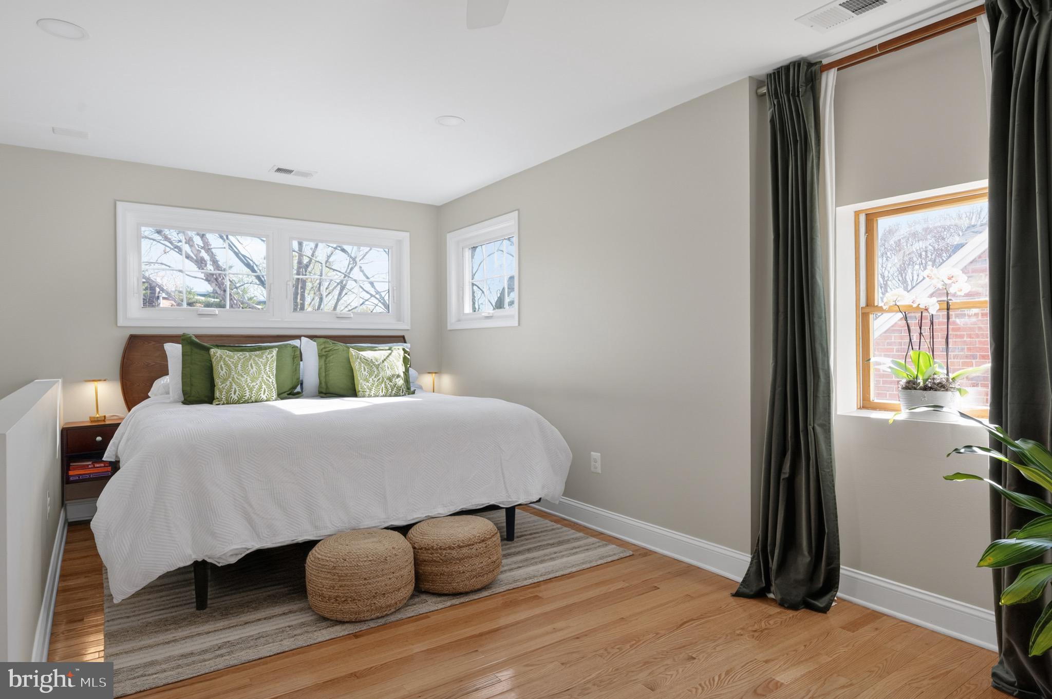 ROSEMONT PARK - Residential