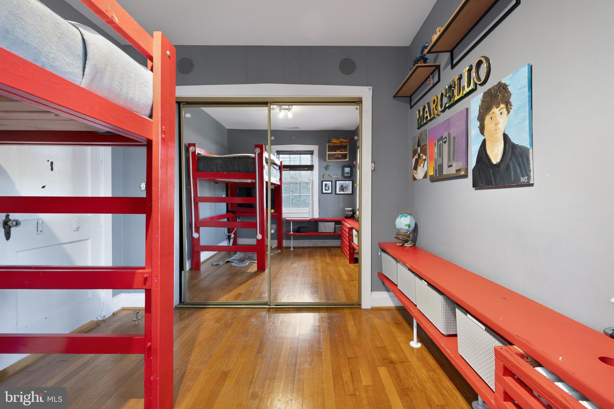 ROSEMONT PARK - Residential