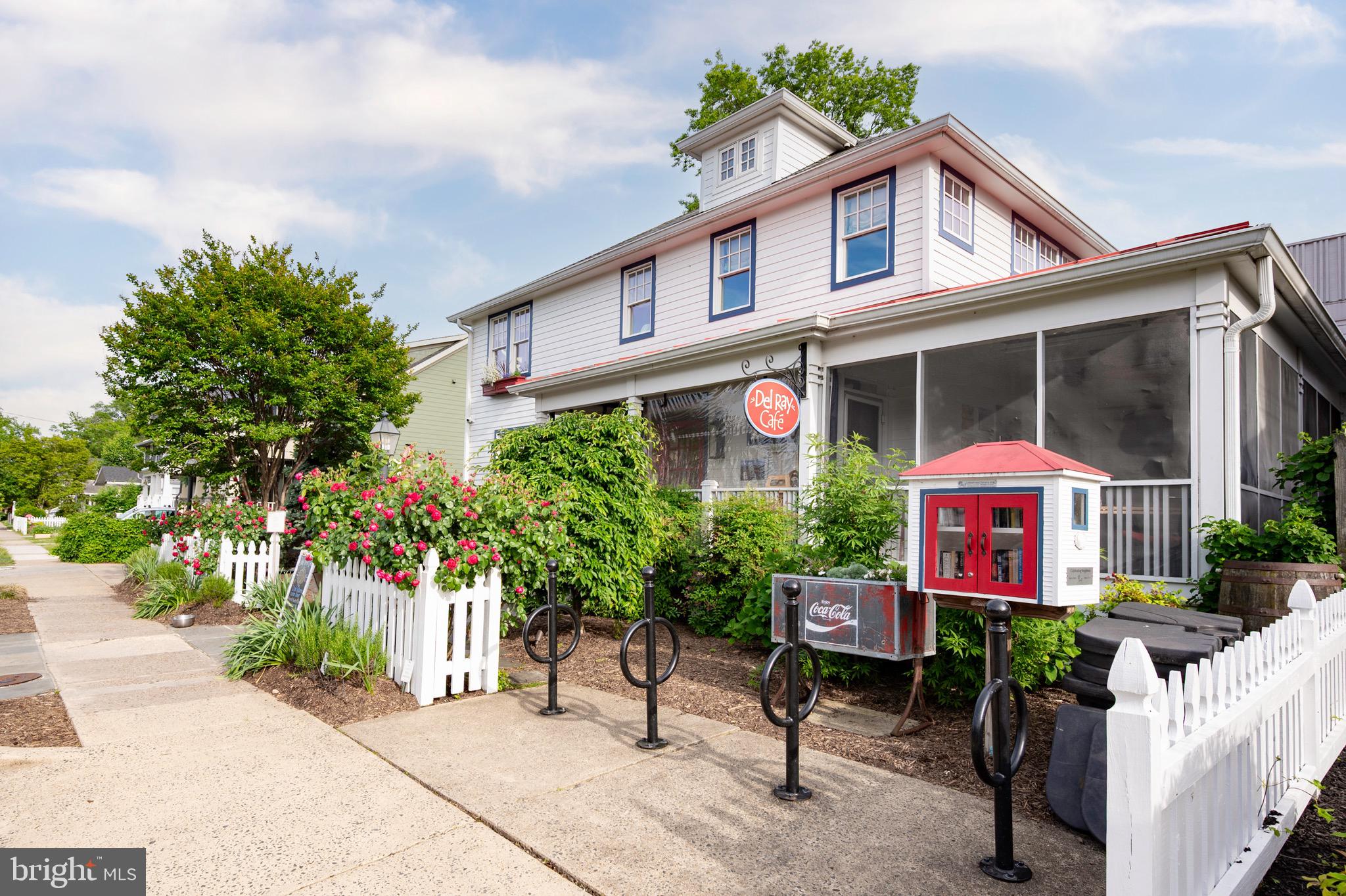 ROSEMONT PARK - Residential