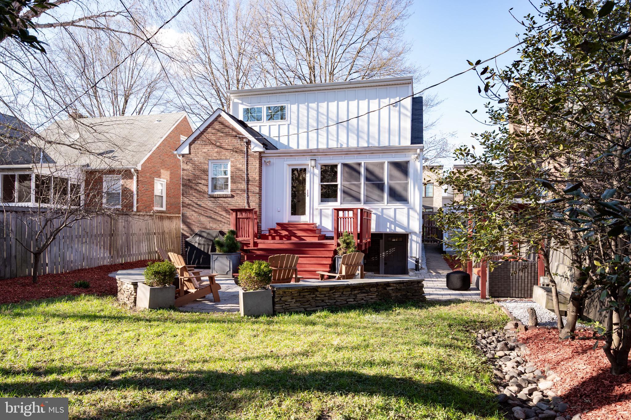 ROSEMONT PARK - Residential