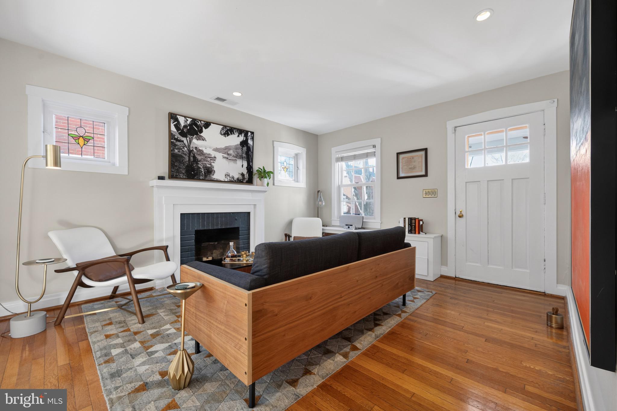 ROSEMONT PARK - Residential