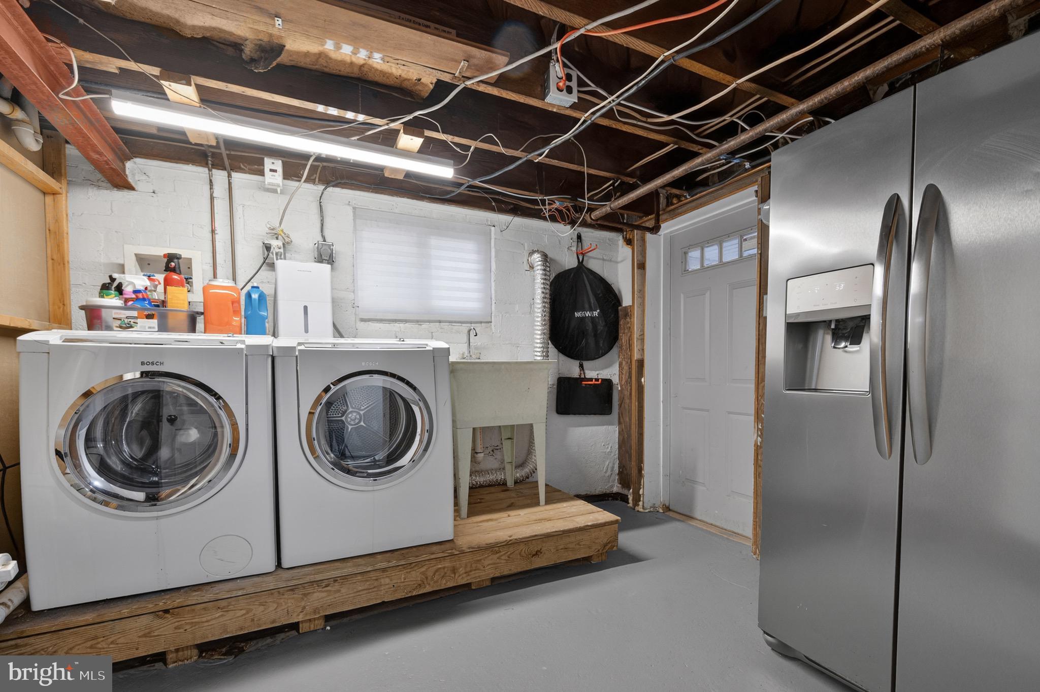 ROSEMONT PARK - Residential