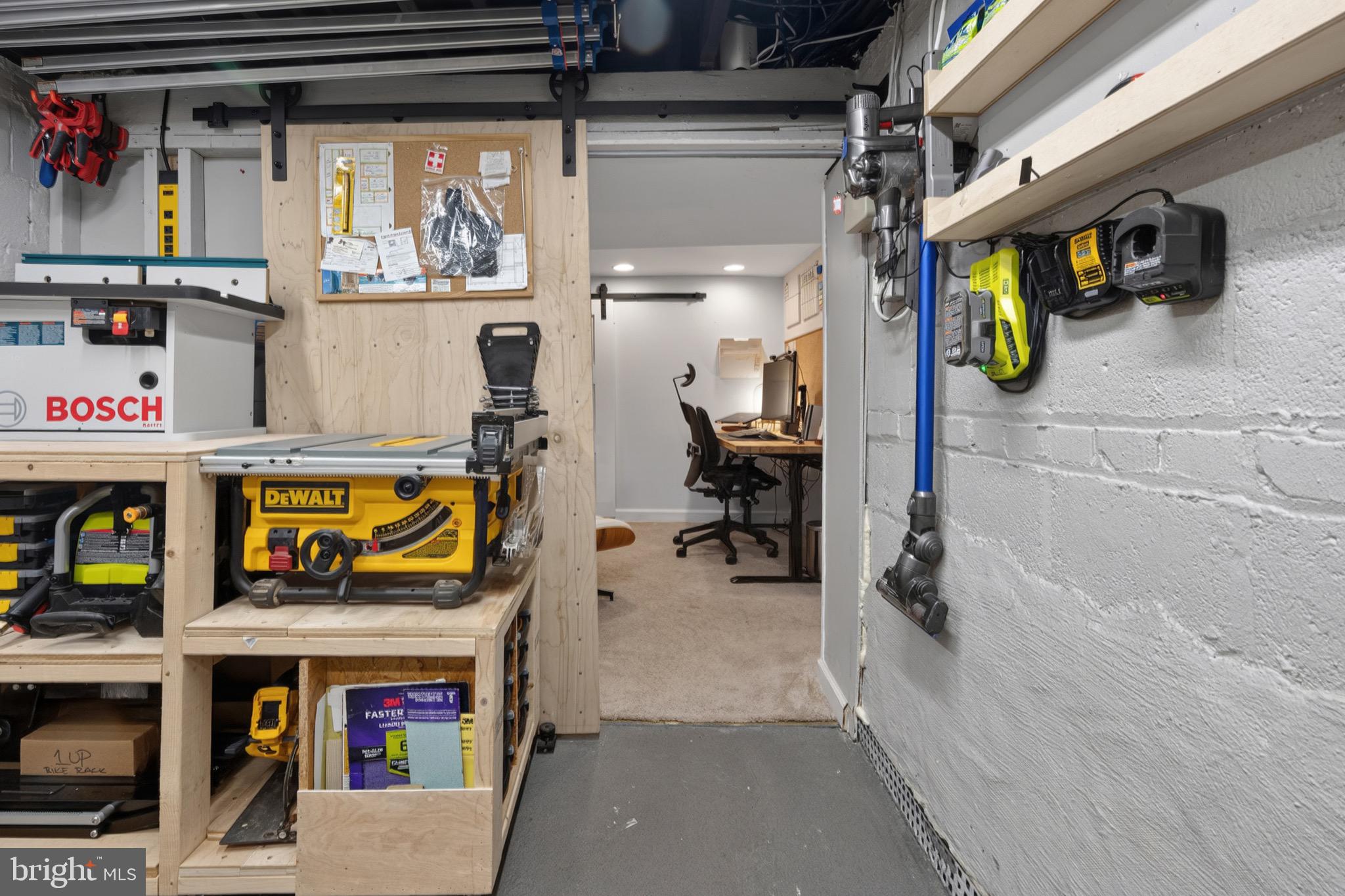 ROSEMONT PARK - Residential