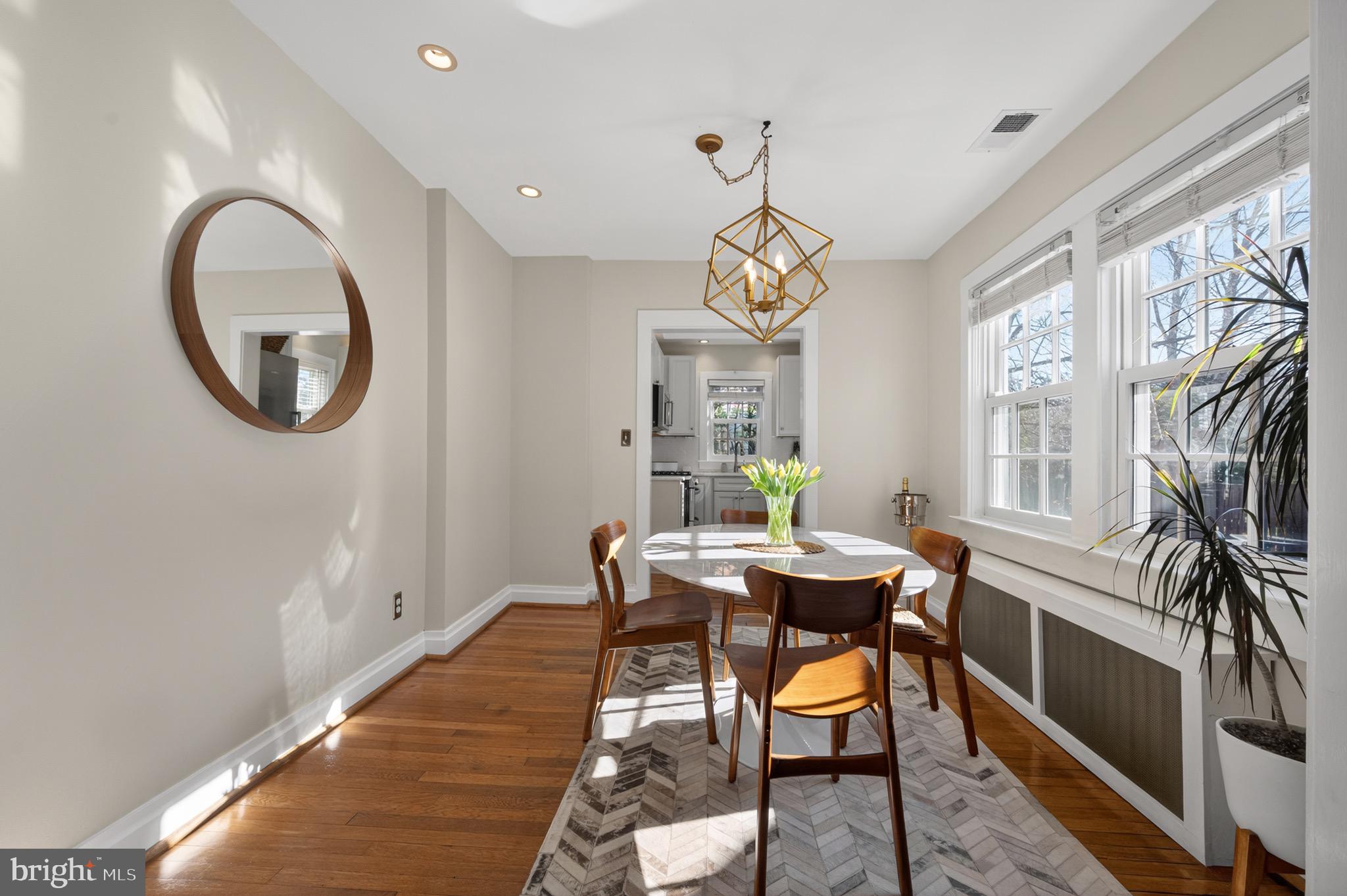 ROSEMONT PARK - Residential