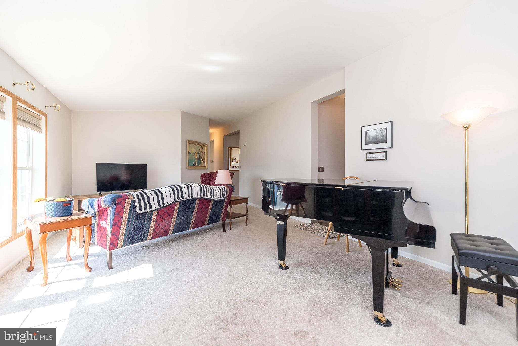 WILLOW RUN - Residential