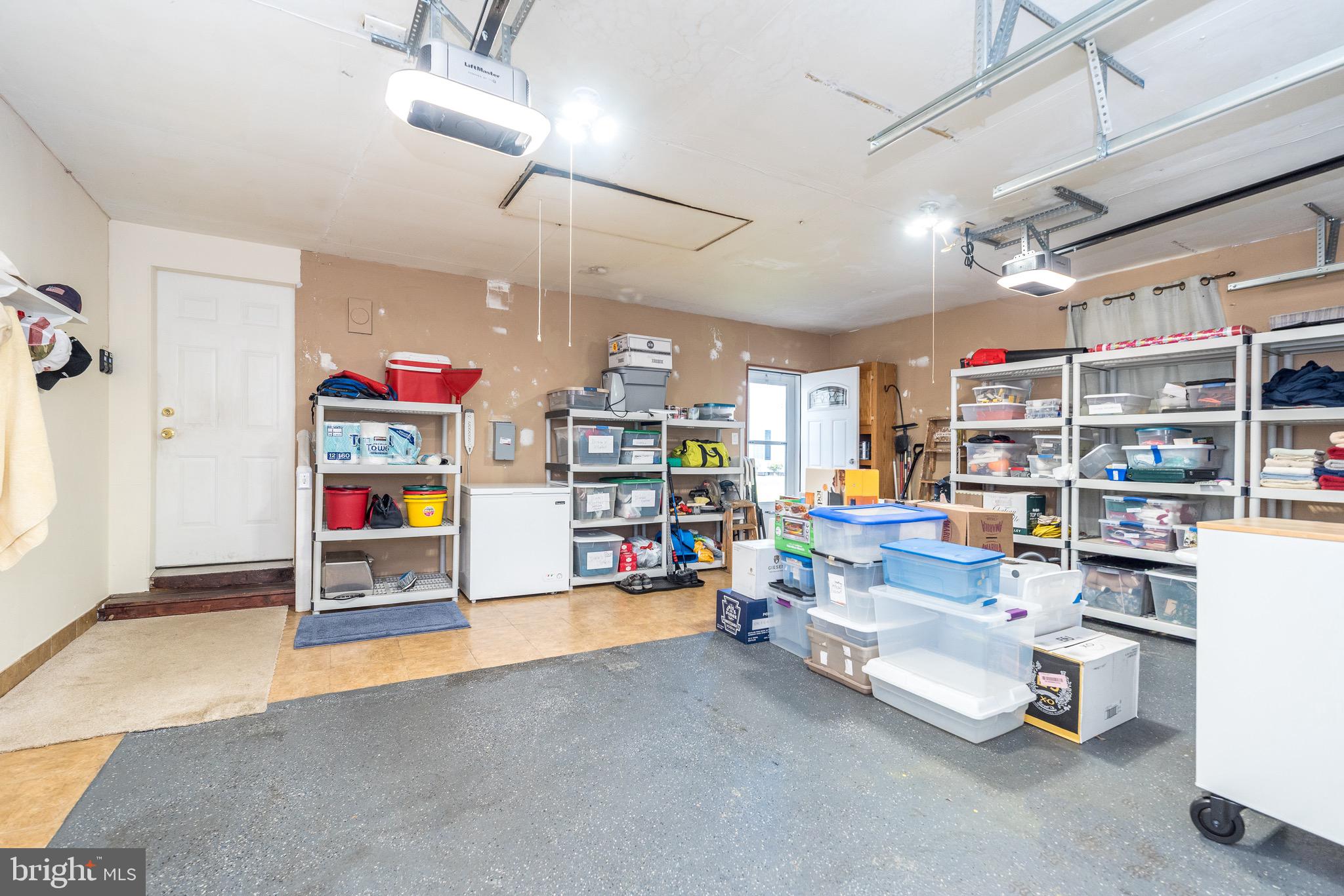 WILLOW RUN - Residential