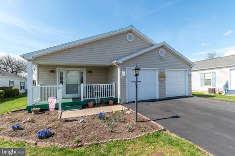 Mobile Home For Sale - 307 Carver Lane<br/> Montgomery County, ROYERSFORD, PA 19468
