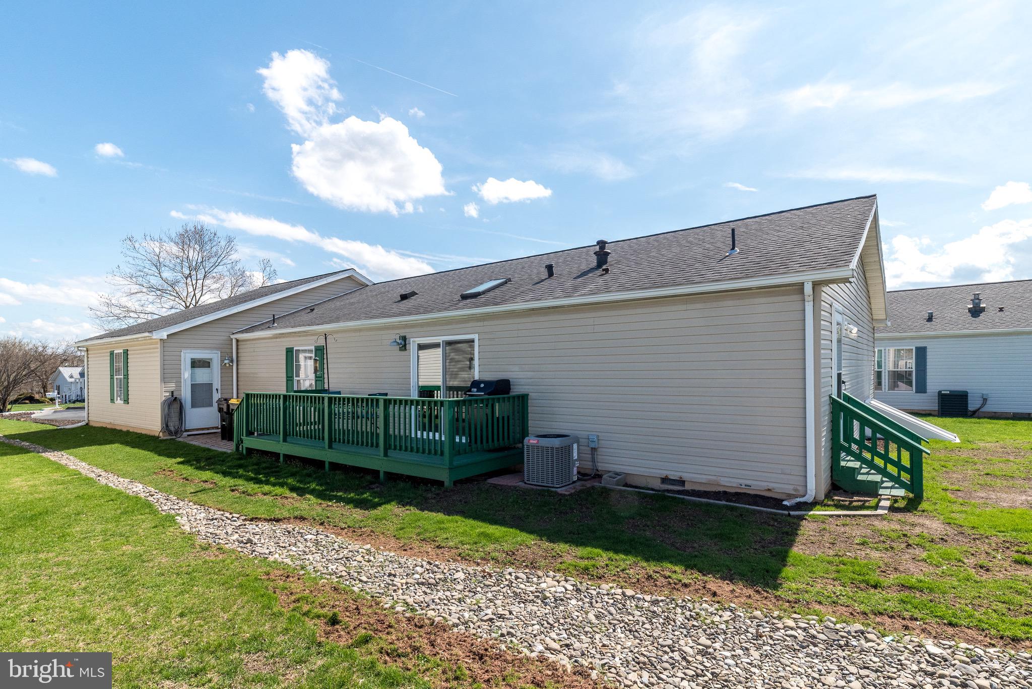 WILLOW RUN - Residential