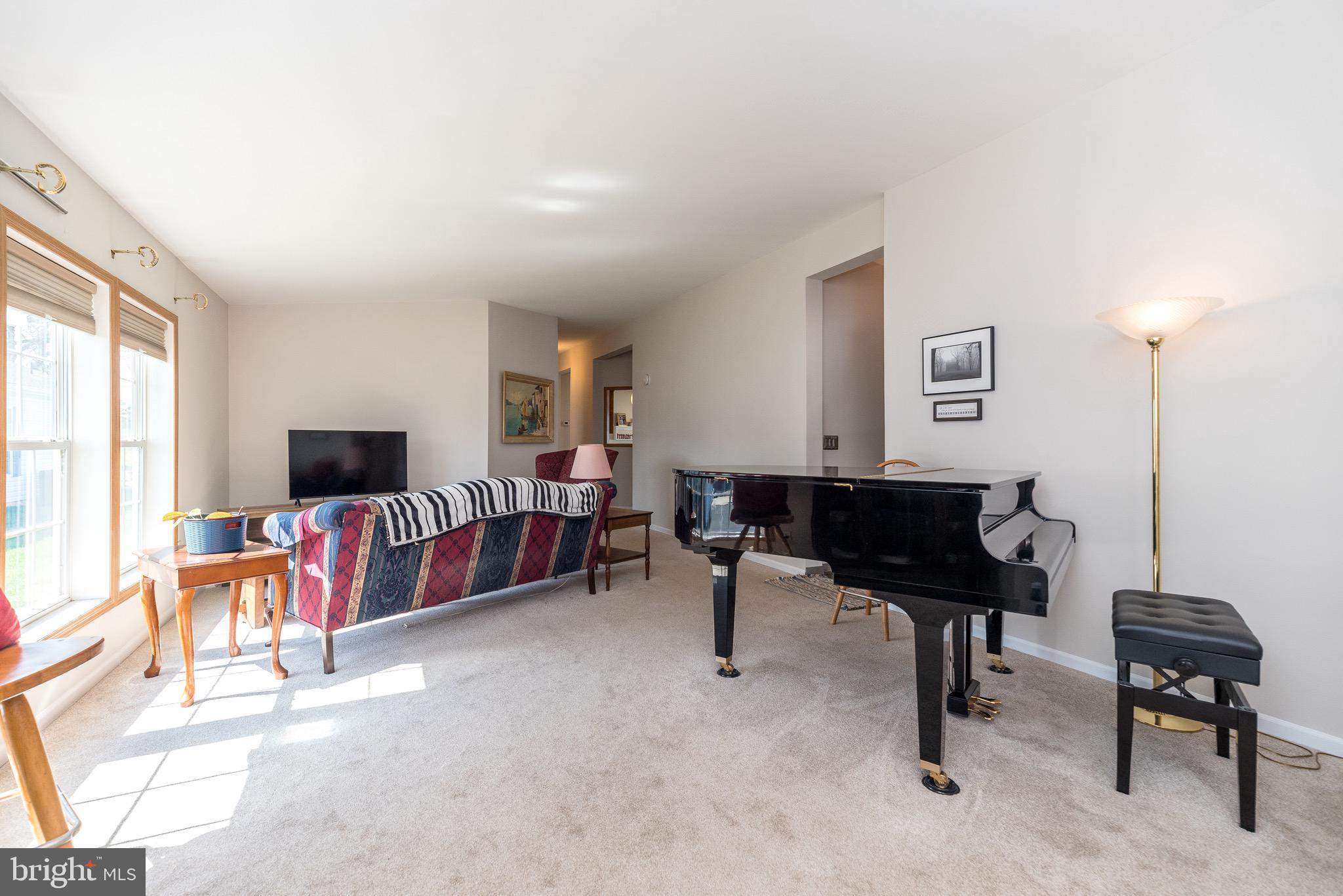 WILLOW RUN - Residential